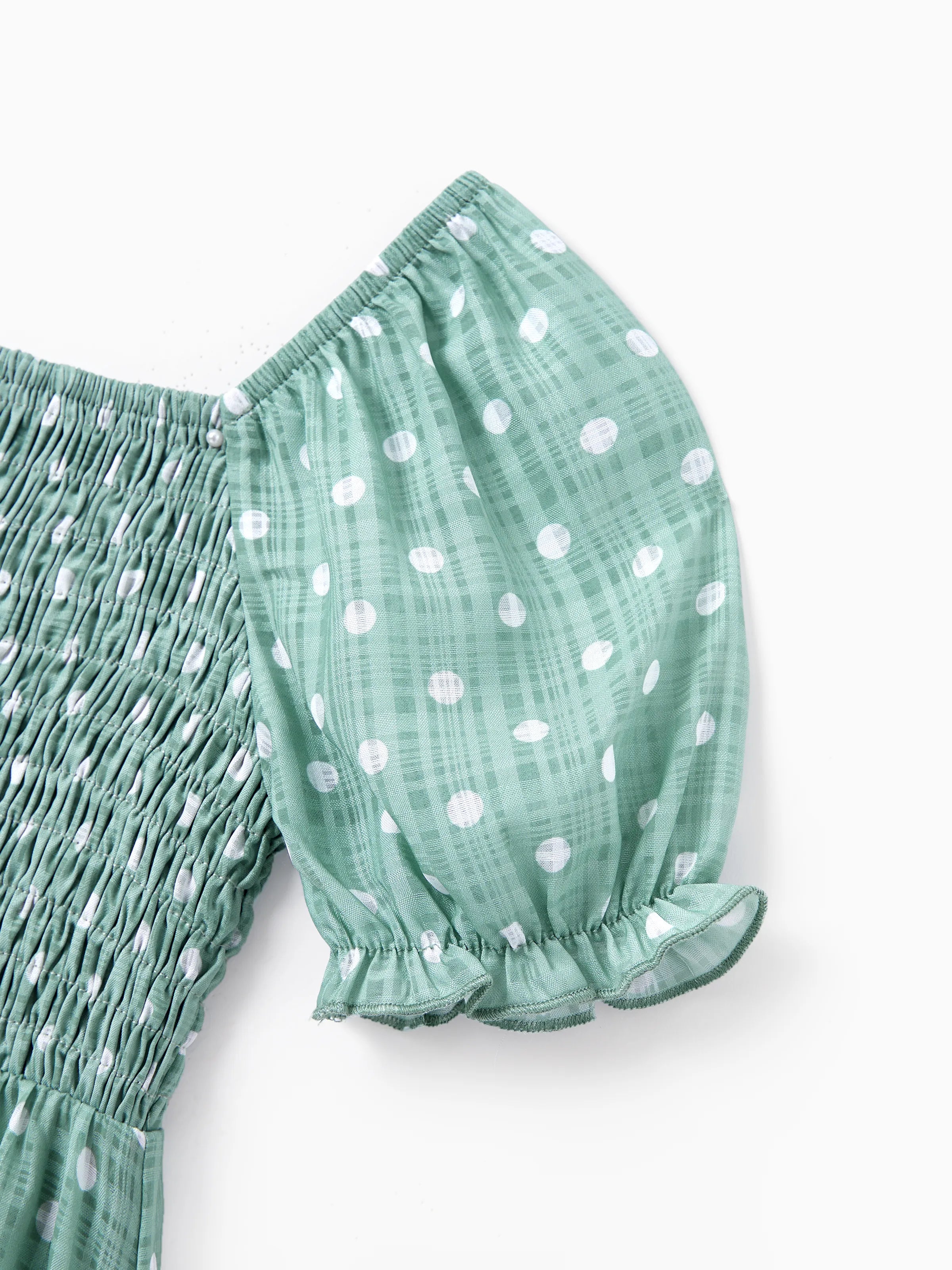 Family Matching T-Shirt & Dress Set Polka Dot Puff-sleeve Dress for Mom, Daughter & Baby, Color Block Cotton Tee for Dad & Son, Perfect for Family Outings & Photos Light Green