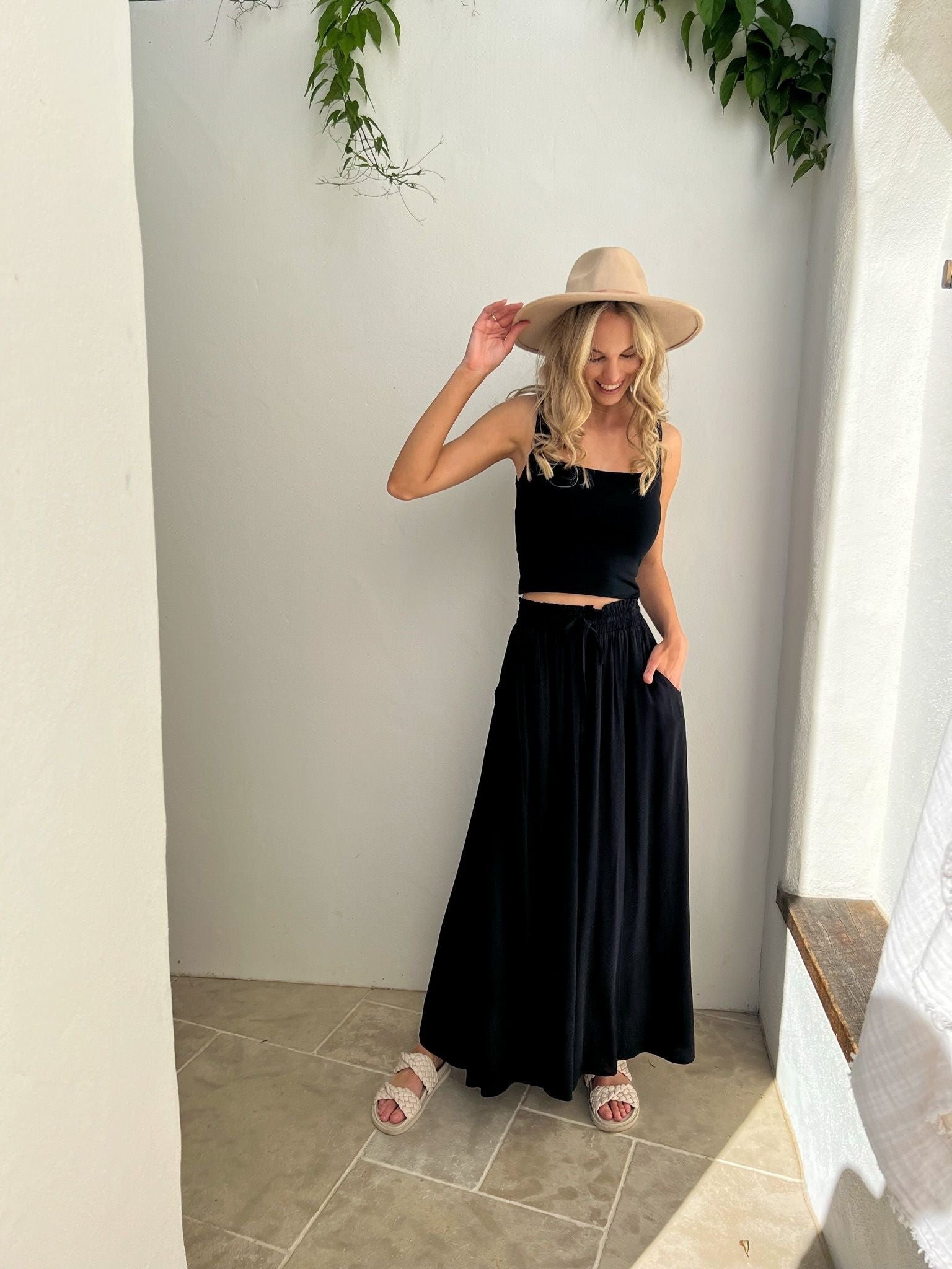 Ally Cropped Top - Black