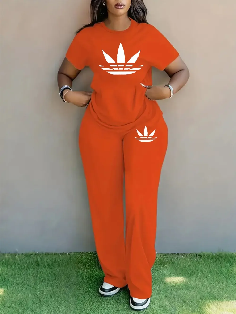 Plus-size women's spring/summer fashion printed round neck short-sleeved T-shirt and wide-leg pants two-piece set