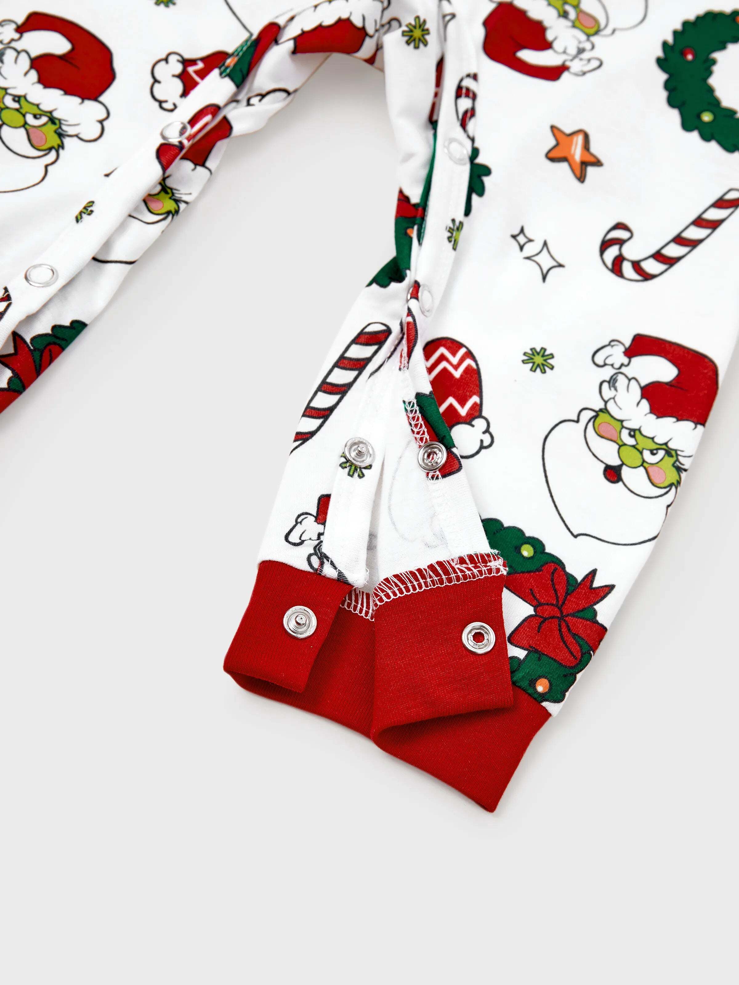 Christmas Matching Family Pajamas Set Christmas Grinch-themed Print PJS with Christmas Socks Red