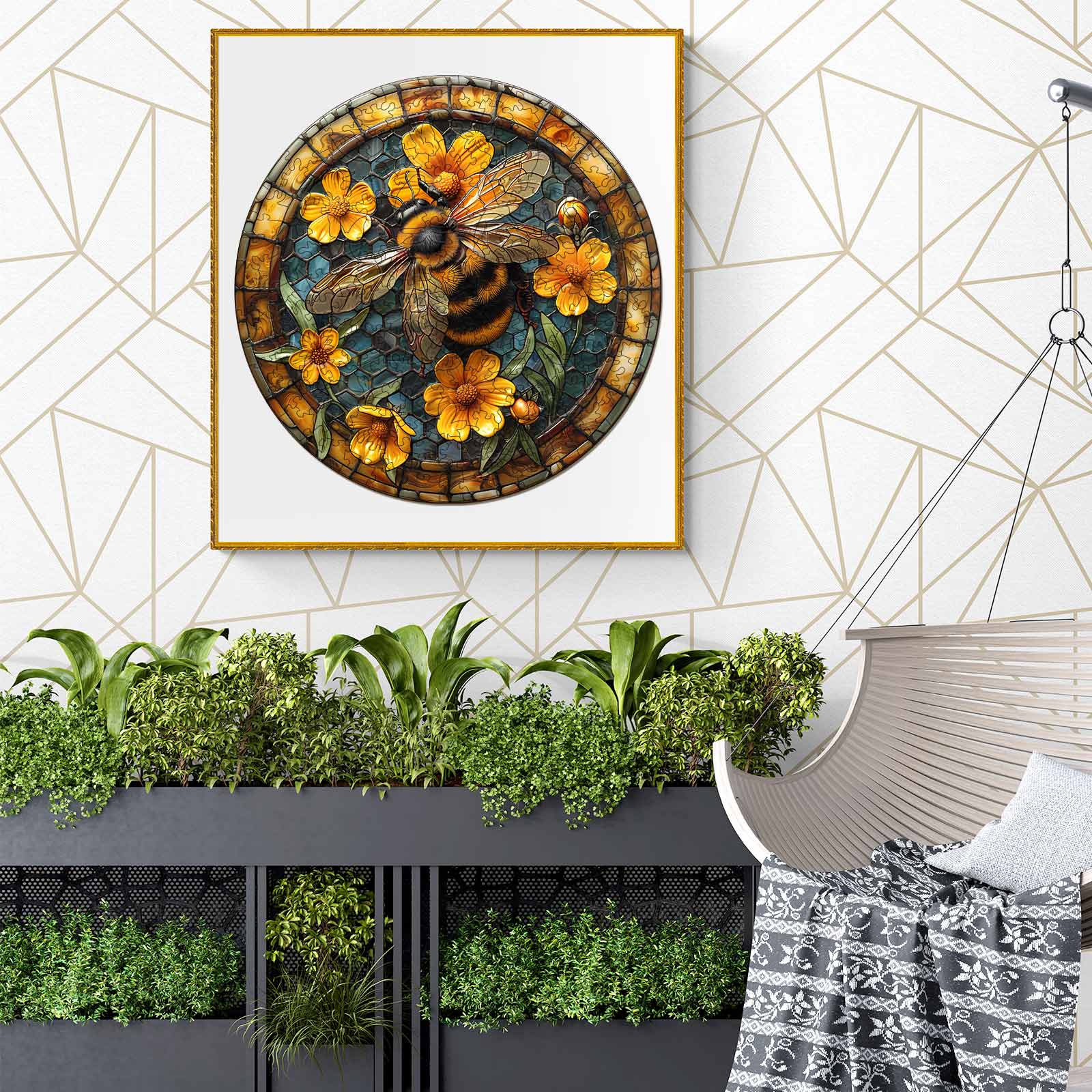 Leisurely Bee Wooden Jigsaw Puzzle