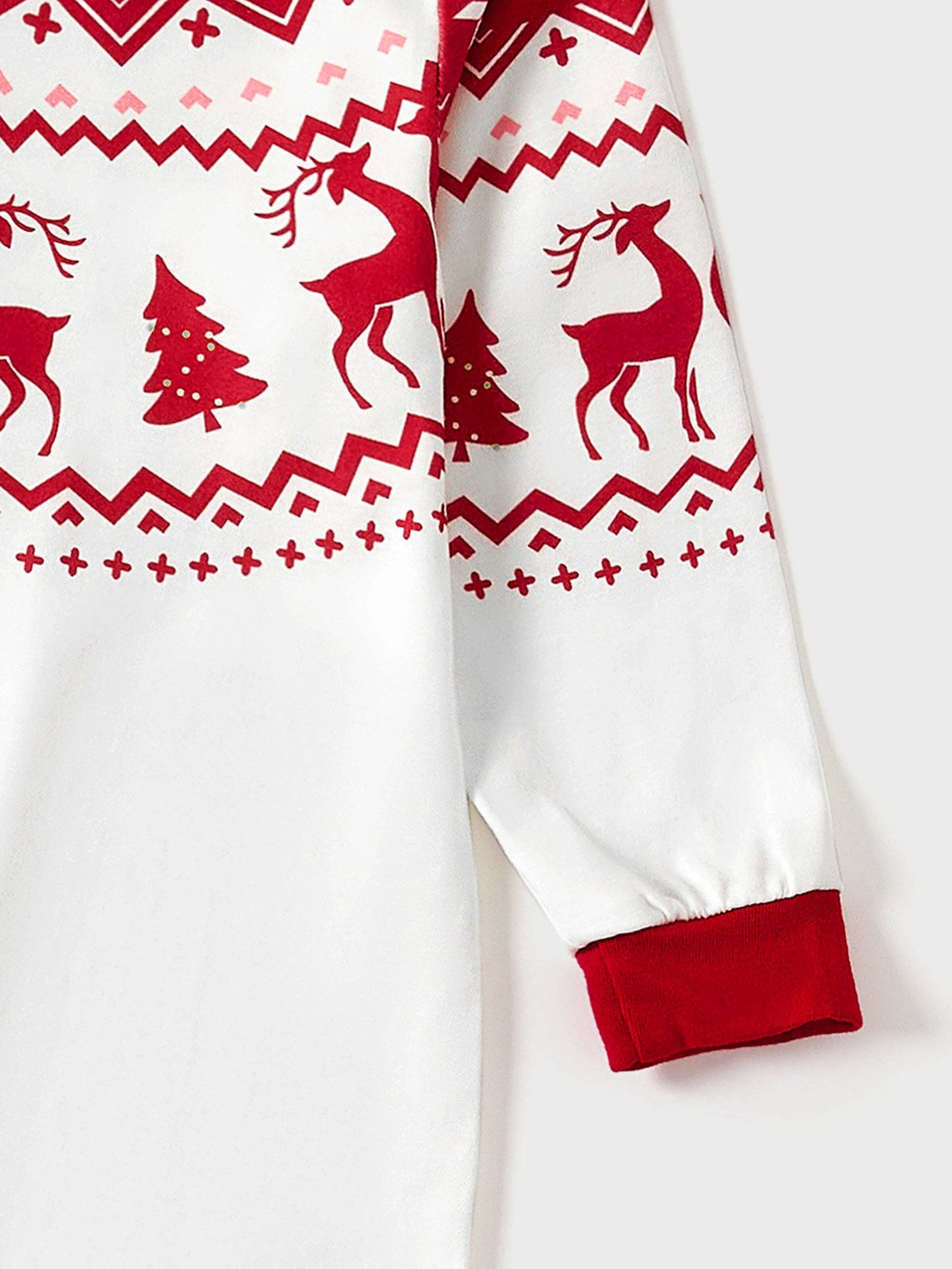 Christmas Reindeer and Snowflake Print Family Matching Pajamas Sets with Christmas Socks Red