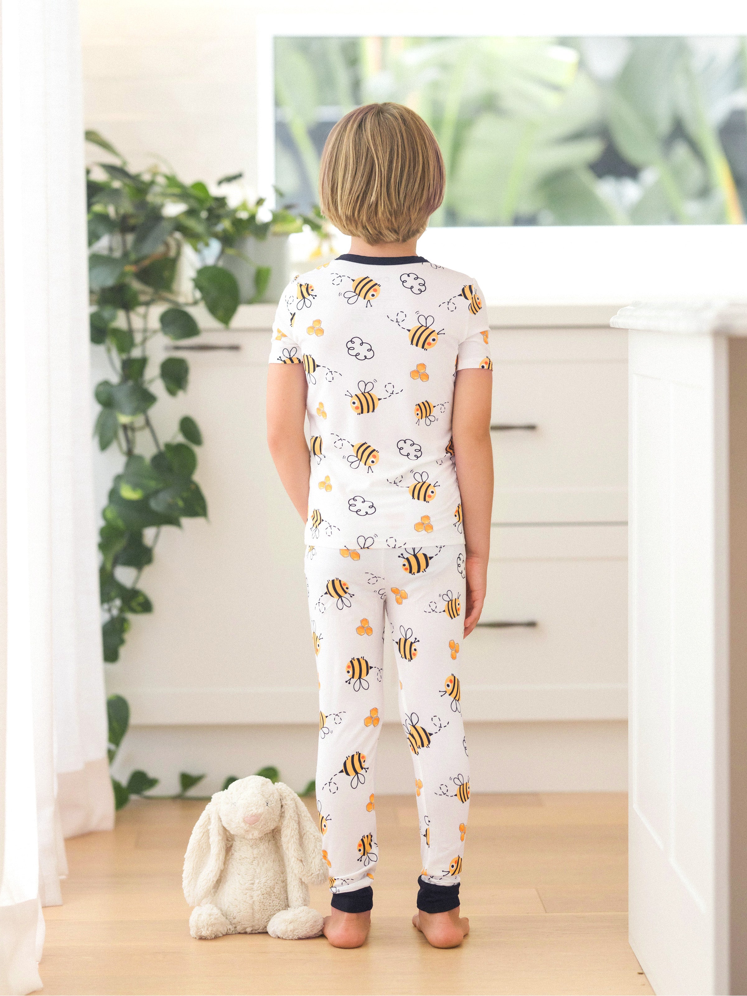 Family Matching Bamboo Pajamas Soft Bamboo Viscose PJs for Men Women Kids Toddler, Cute Bee Print Sleepwear with Short Sleeve Top and Long Pants White