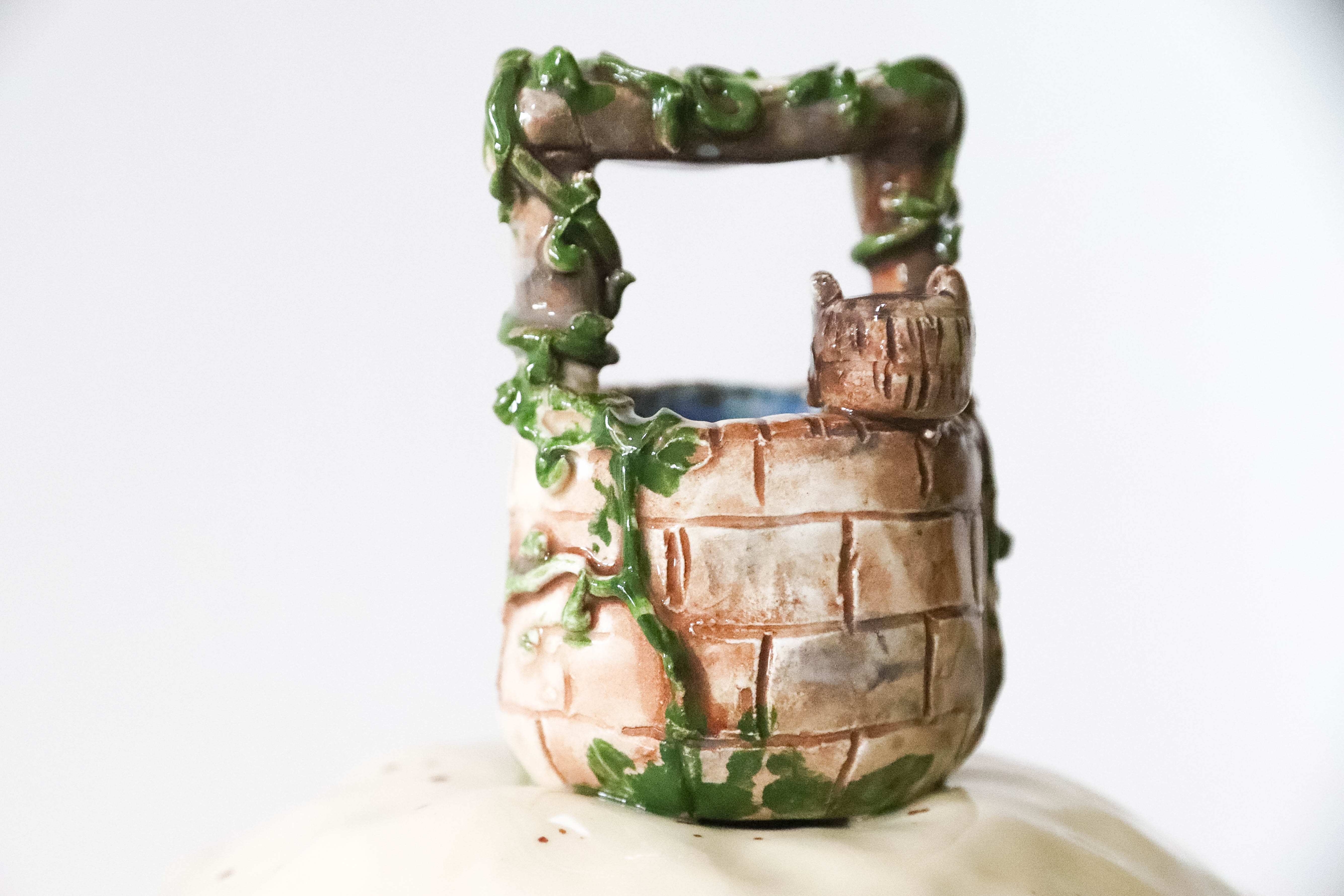 Snow White Wishing Well Tulip Mug