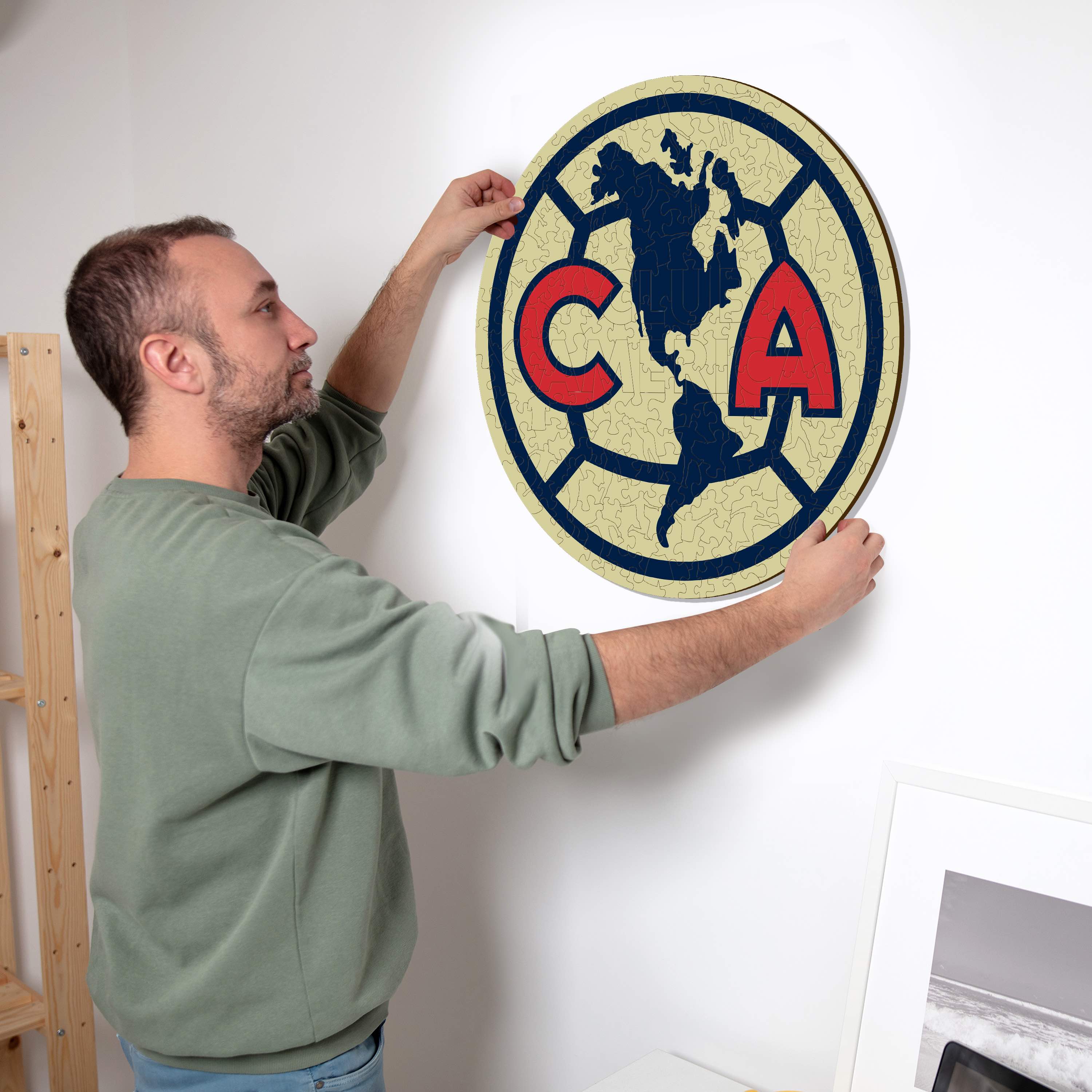 Club América® Logo - Wooden Puzzle