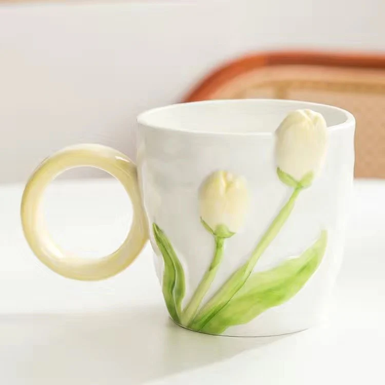 Sculpted Tulip Mug & Spoon