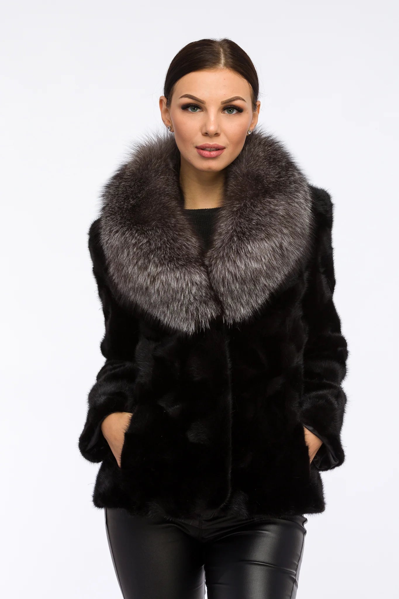 Haină din Blană Naturală de Nurcă cu Guler de Vulpe, Femei, Obsidian și Grey Frost 162