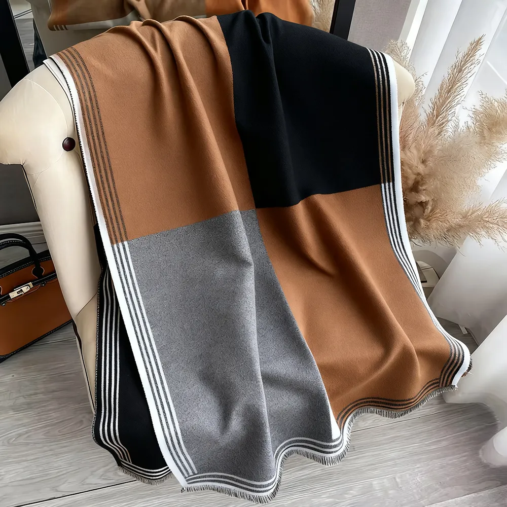 Women's Colorblock Tassel Decor Scarf