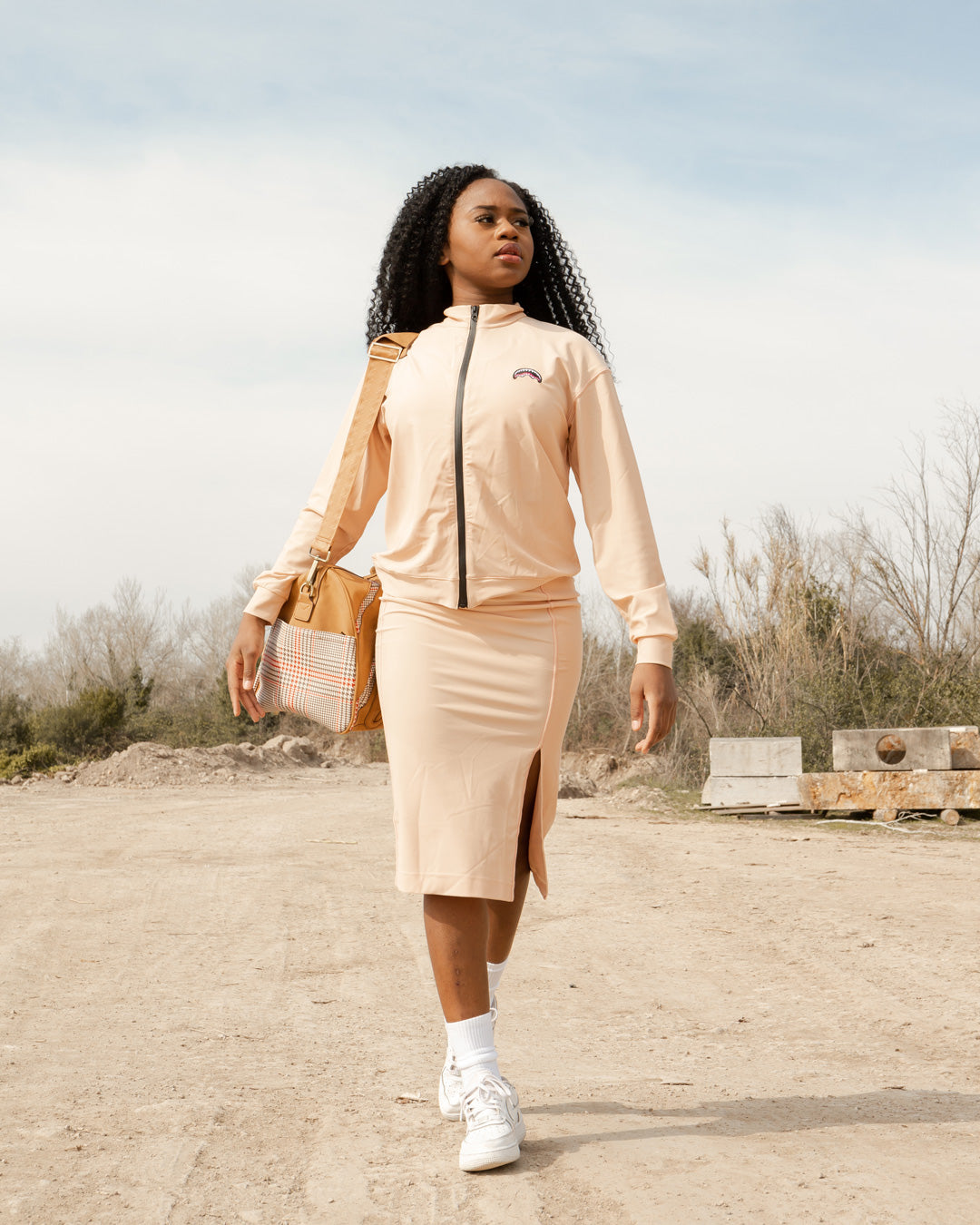 SHARK SLIM JACKET (SAND)