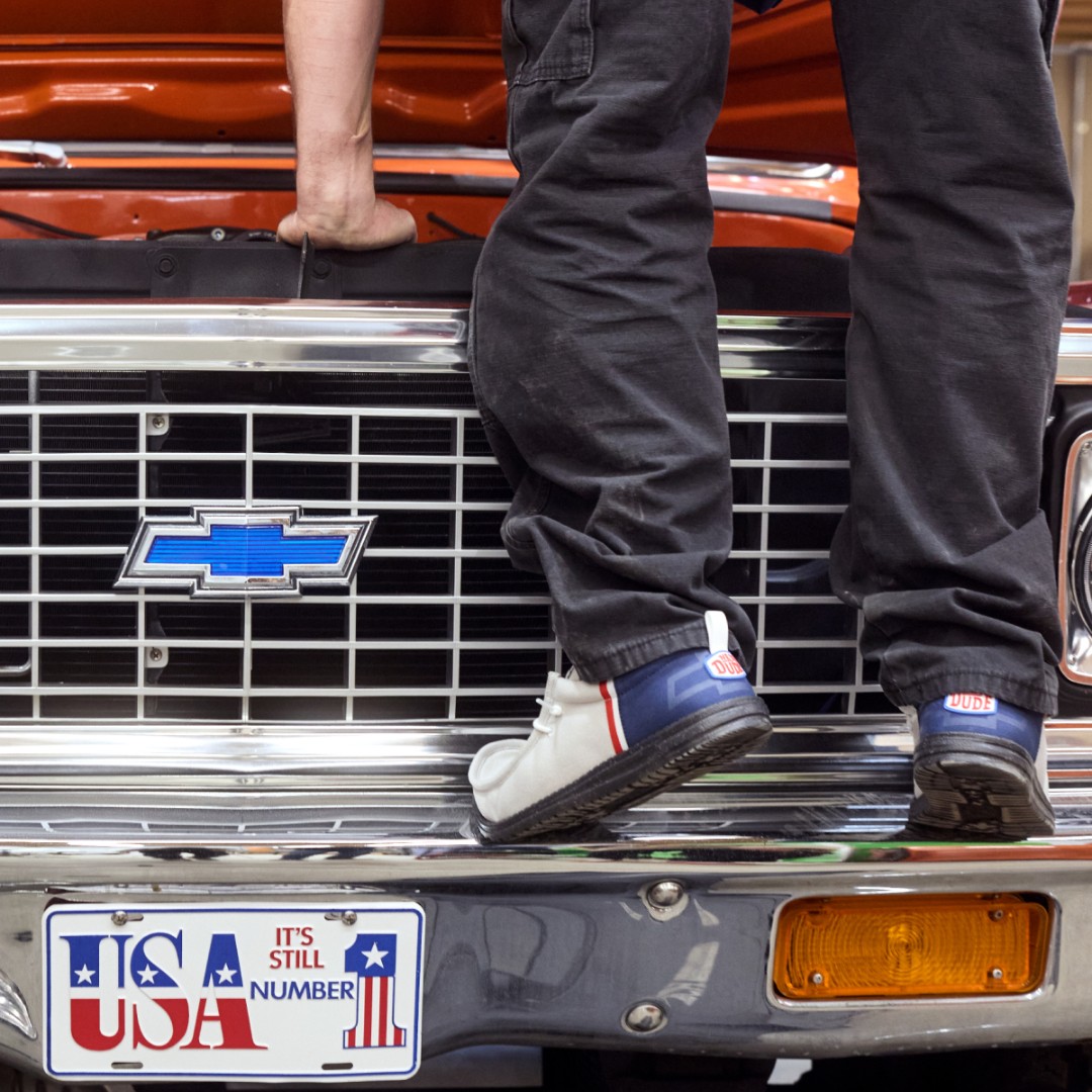 🛻👞Men‘s Wally Funk x Chev Shoes