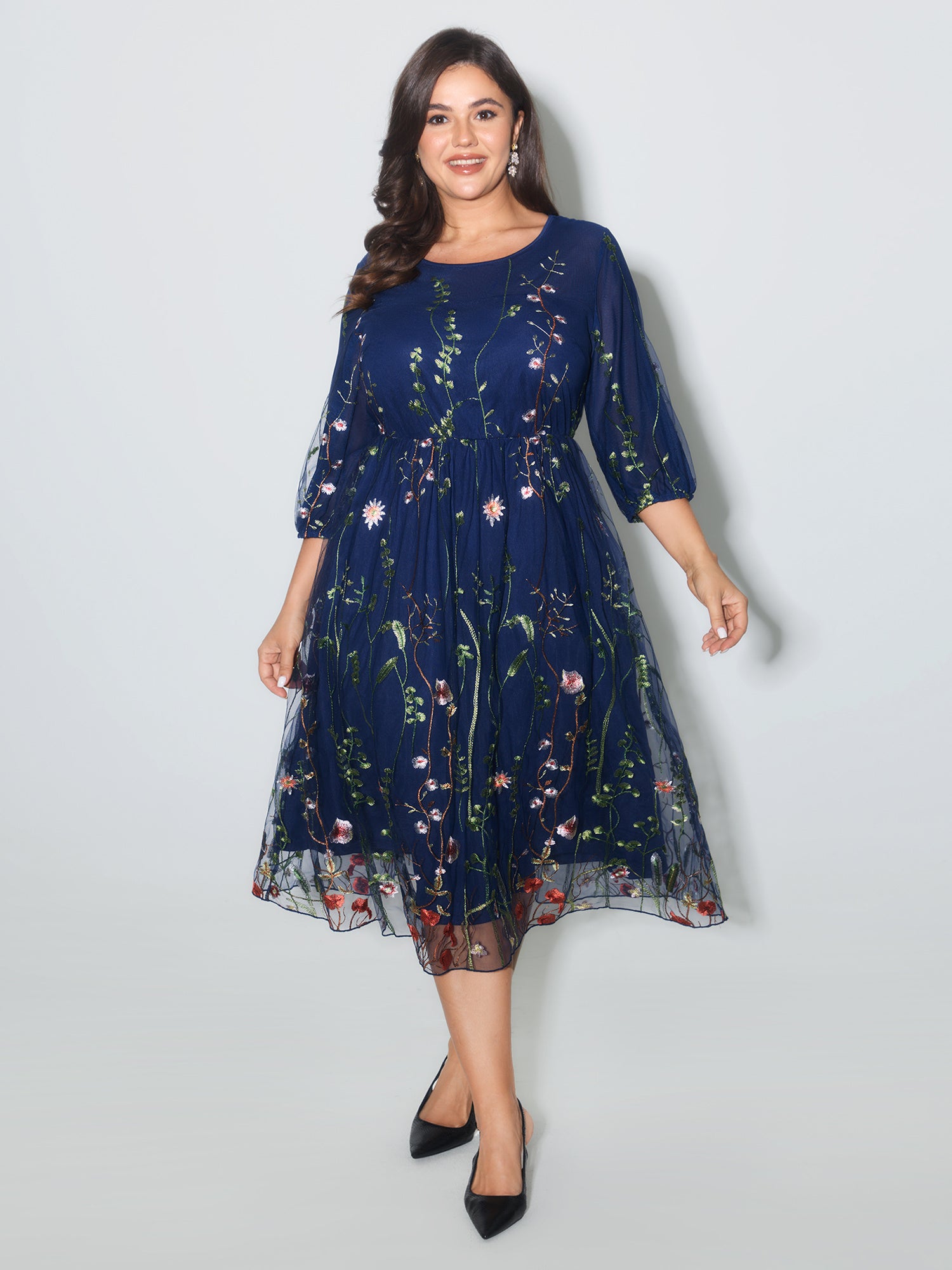 Floral Embroidered Elastic Waist Lined Midi Dress