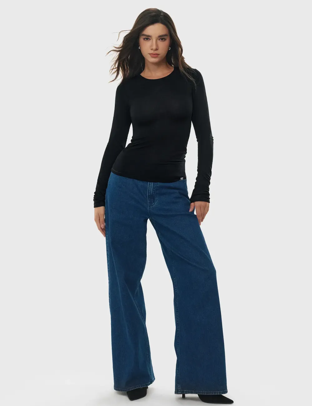 Women's Merino Wool Blend Long-Sleeved Crew Neck Top