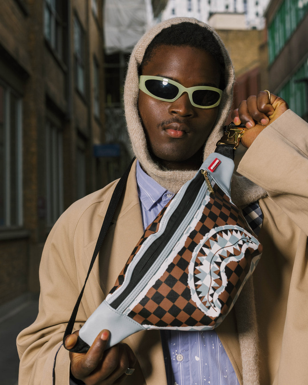 SHARK LEGACY SAVVY CROSSBODY