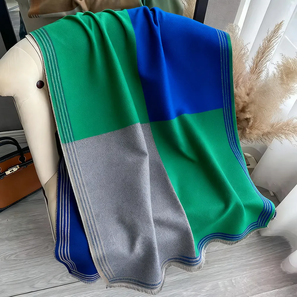 Women's Colorblock Tassel Decor Scarf