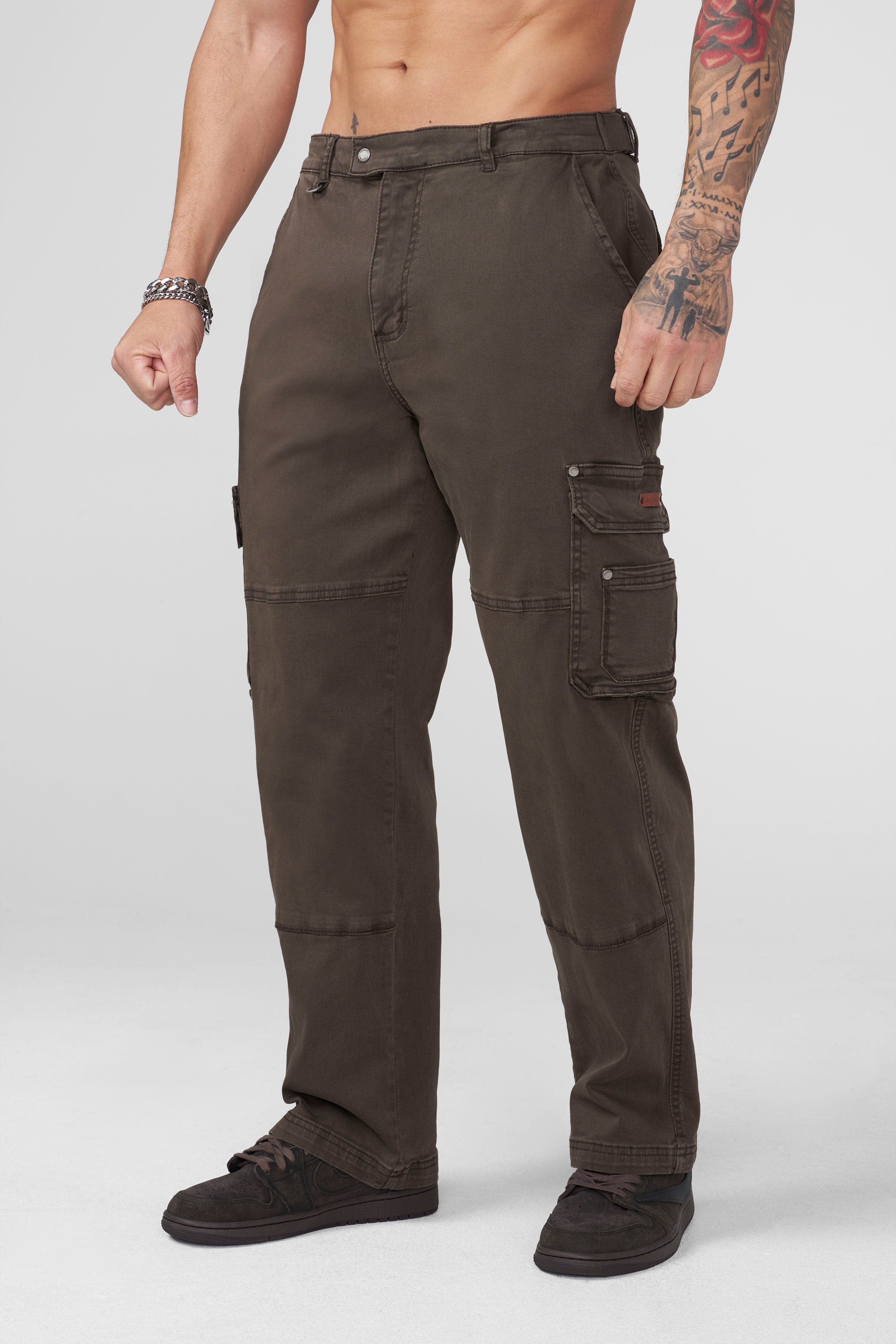 6032 - Old Money Twill Cargo Pants