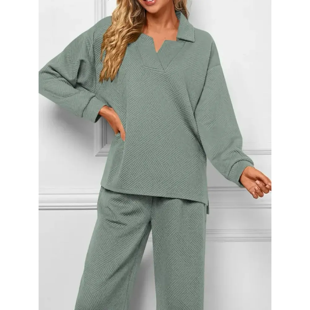 Women's two-piece set with collar