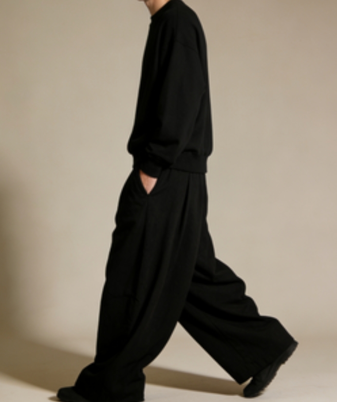The Ultimate Slouchy Vibe: Black Baggy Trousers for Effortless Cool