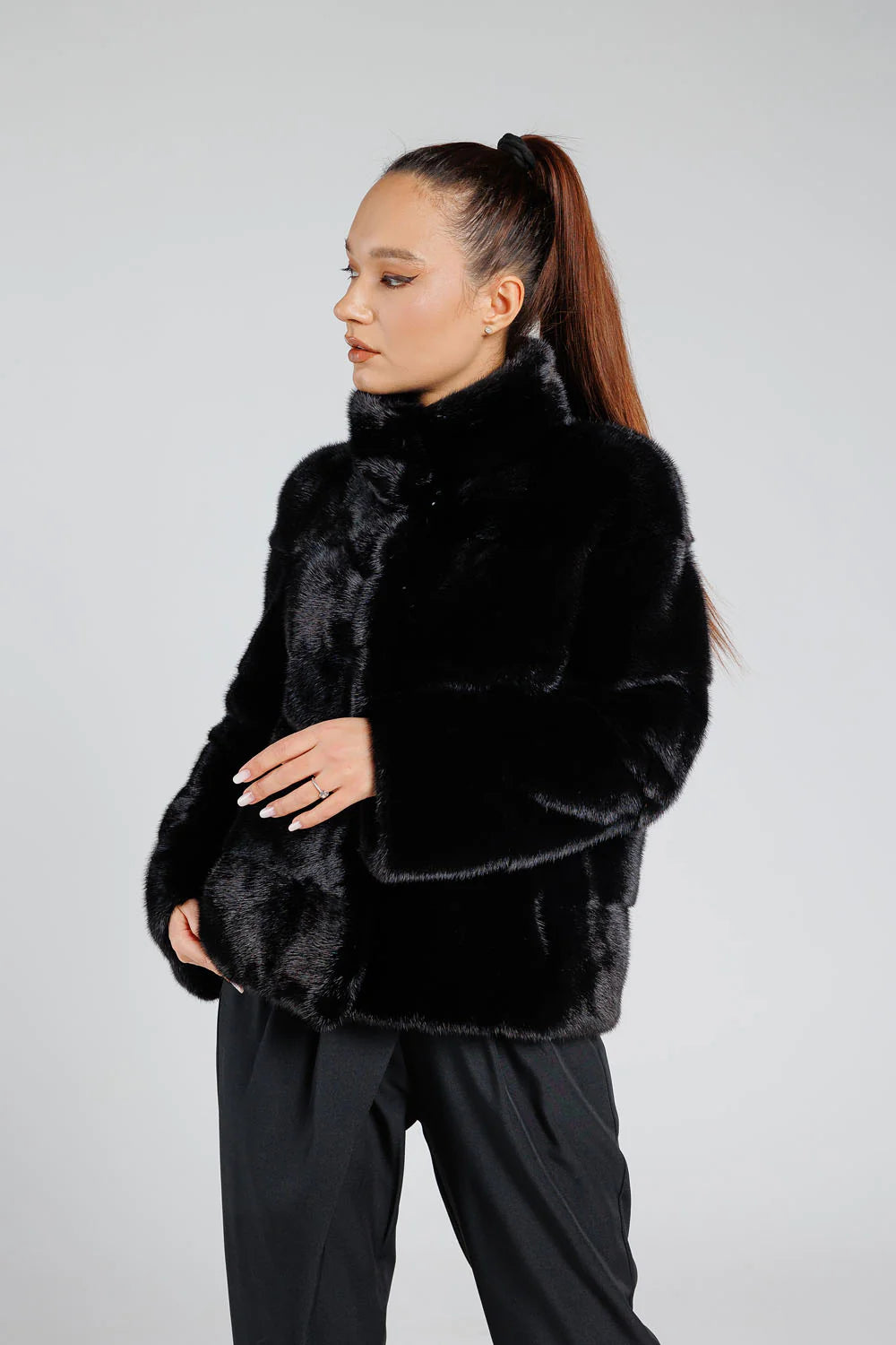 Haină din Blană Naturală de Vizon, Femei, Diamond 213