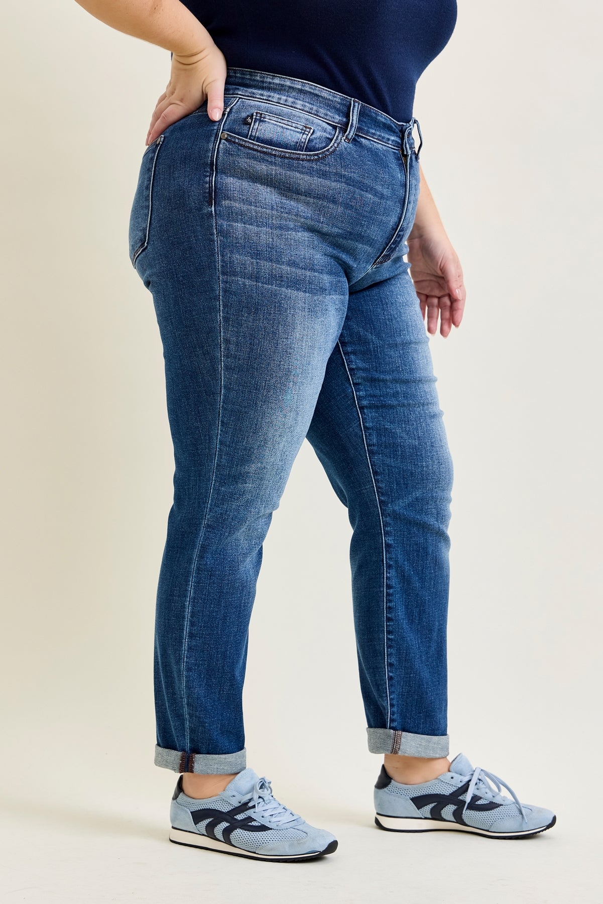 Annie Classic Cuffed Slim Fit - PLUS