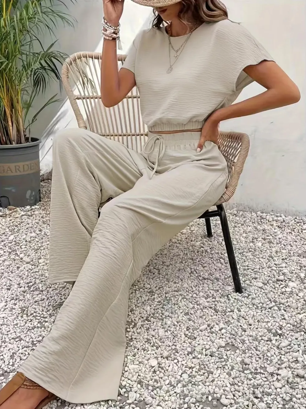Women's Solid Color Fitted Top & Wide Leg Pants Two-piece Set, Casual Round Neck Top & Drawstring Waist Trousers for Summer