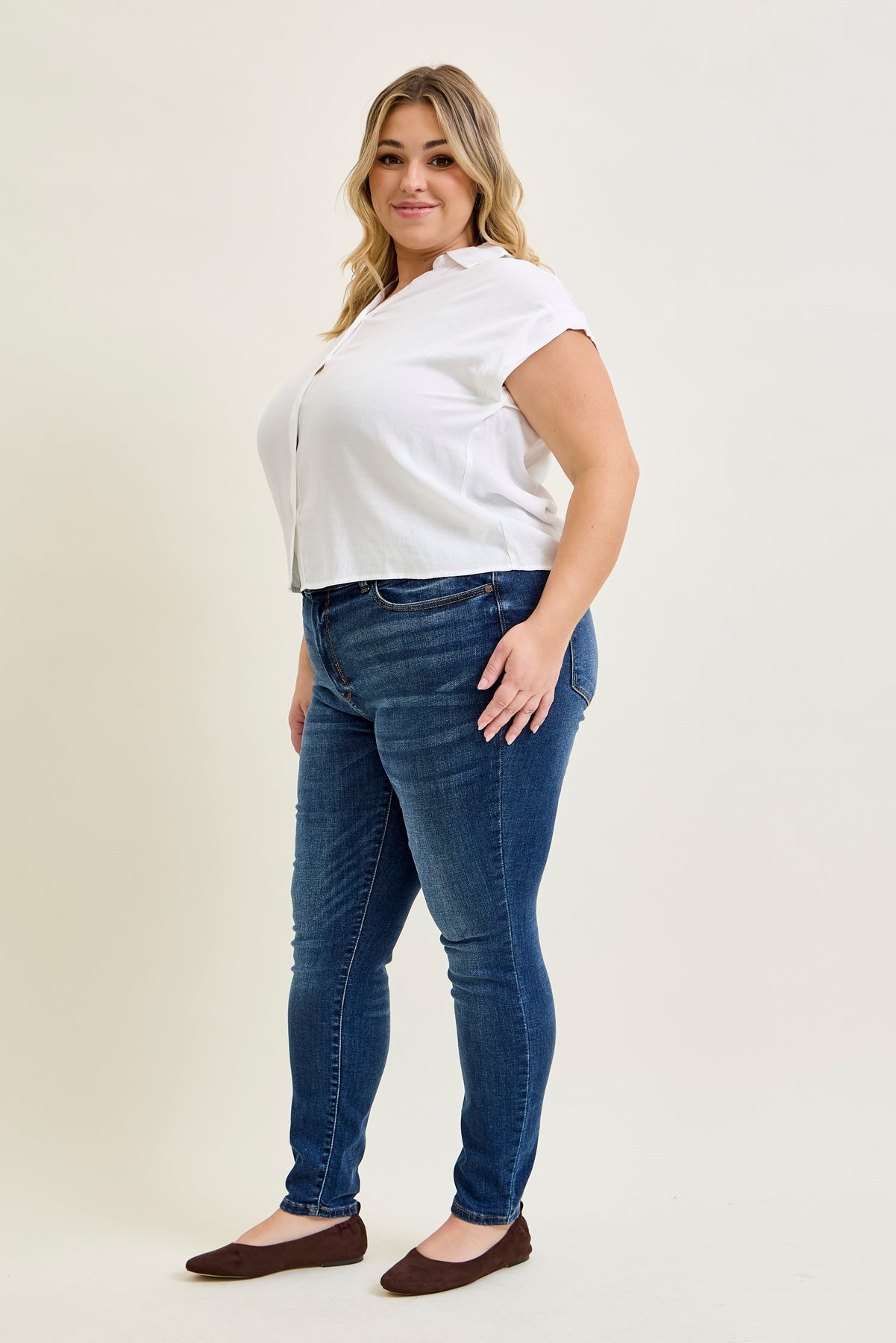 Ella Mid Rise Handsand Classic Skinny - PLUS