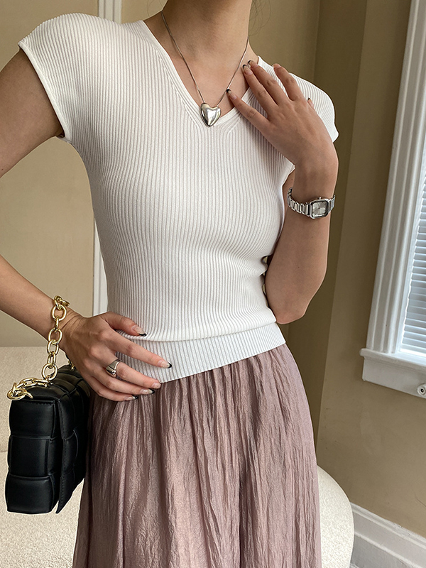 Solid Color Short Sleeves Skinny V-Neck T-Shirts