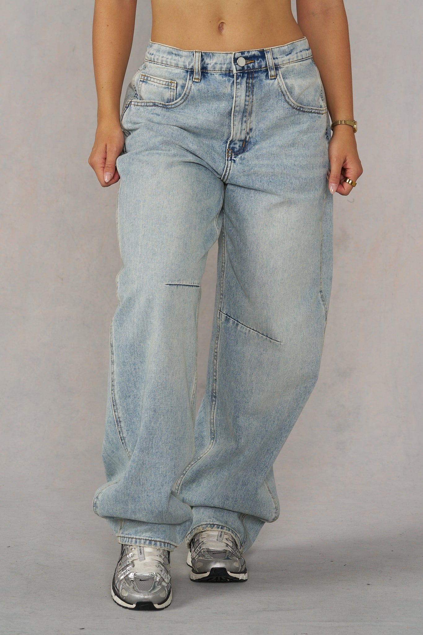 W2199 - 99 Barrel Jeans