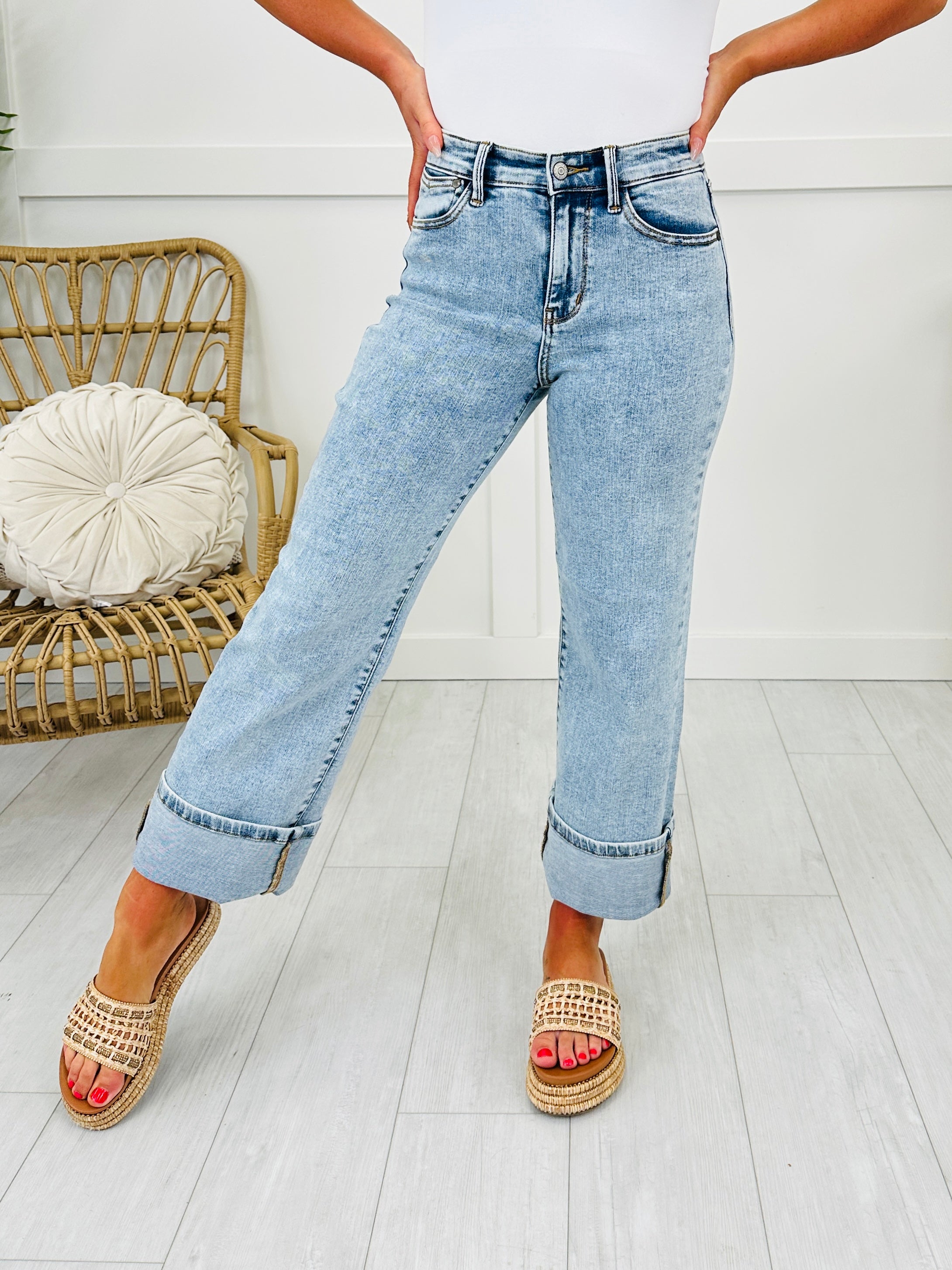 Judy Blue Caught Feelings Straight Fit Jeans