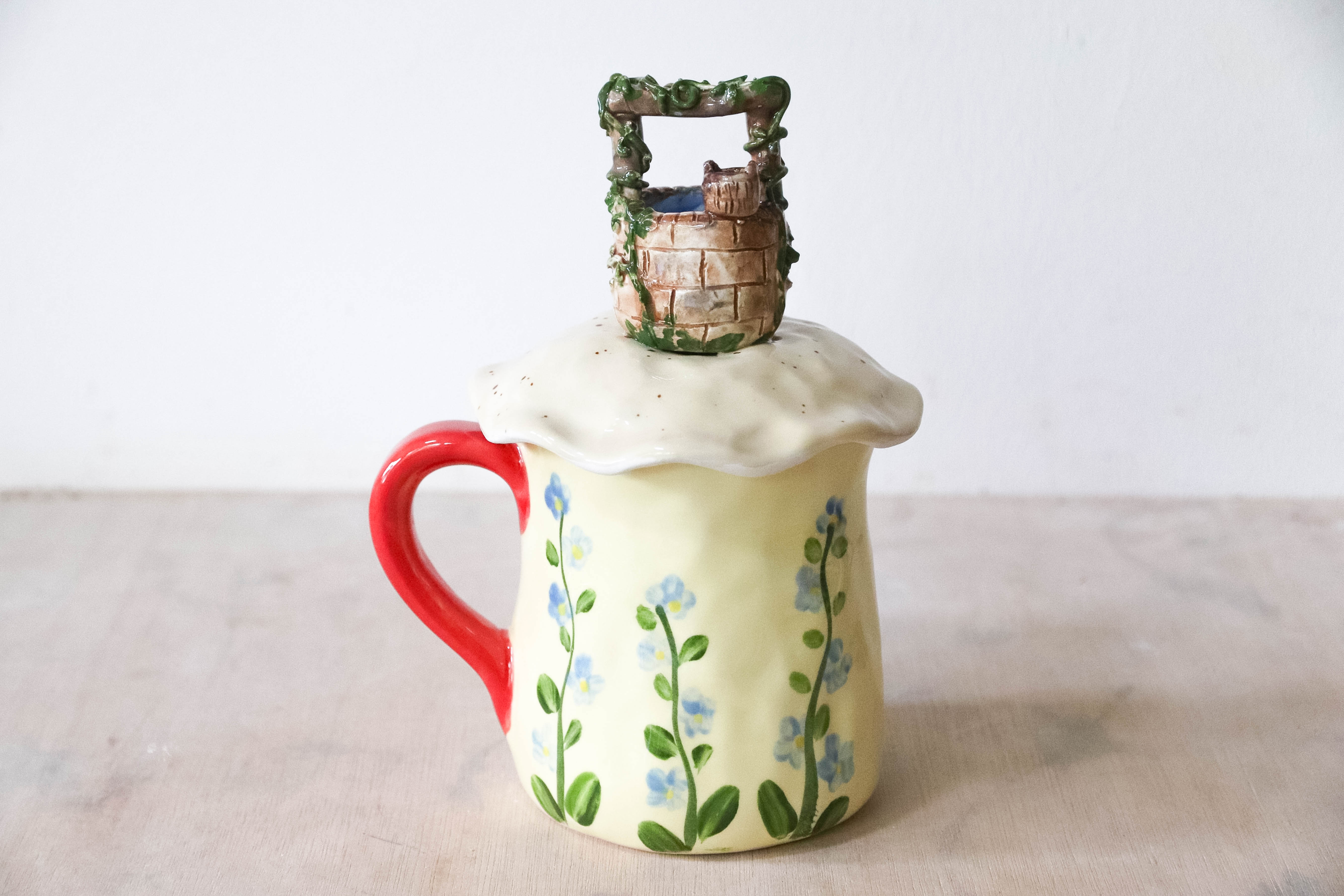 Snow White Wishing Well Tulip Mug