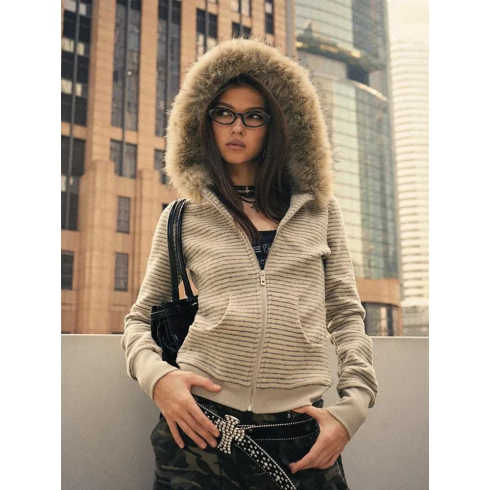 Women’s Striped Fur Collar Zip Hoodie