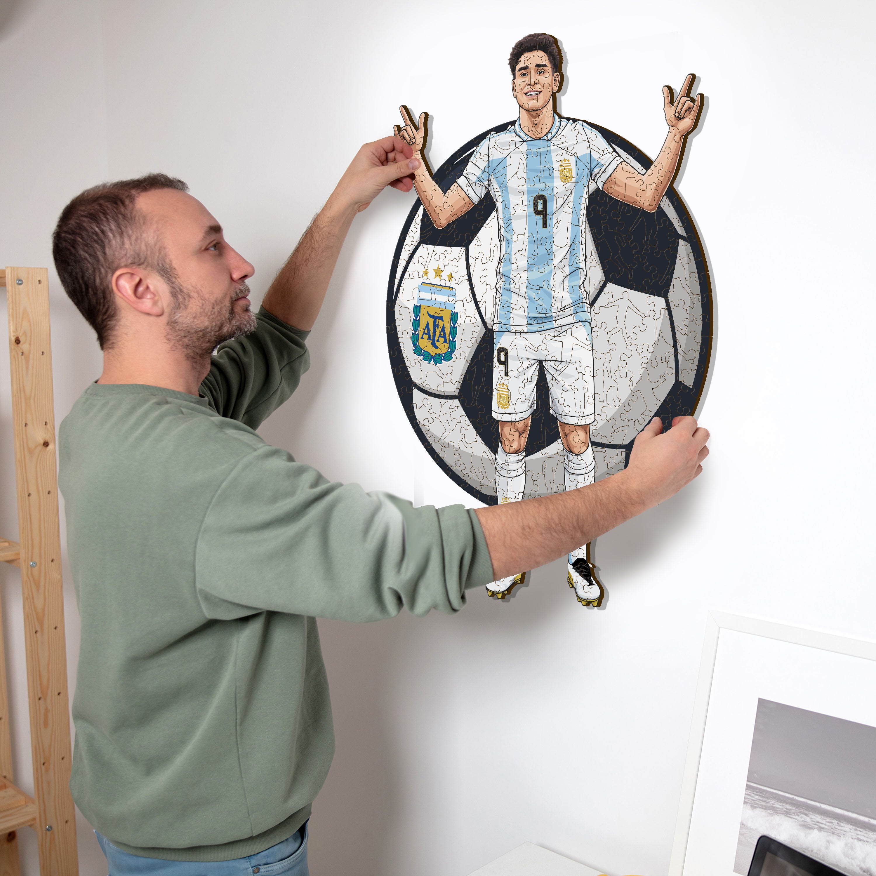 Julián Álvarez - Wooden Puzzle