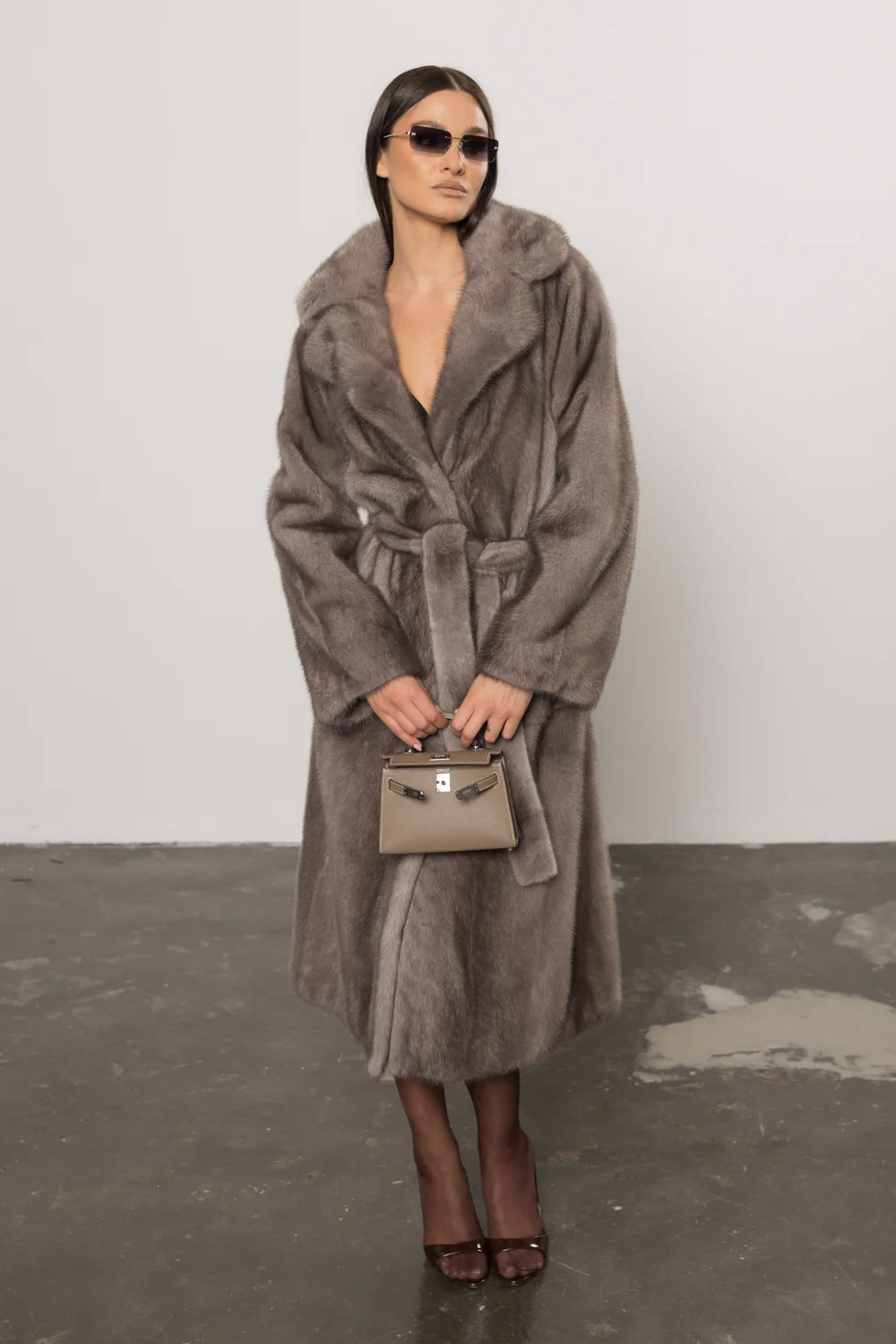 Palton din Blană Naturală de Vizon, cu Guler Rever și Cordon, Blue Iris 430