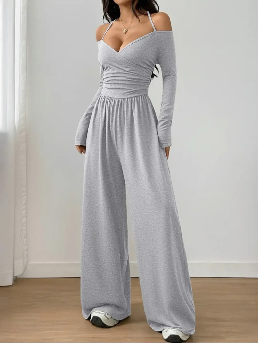 Women's Casual Solid Color Ruched Wide Leg Jumpsuit with Halter-Neck, Stylish and Comfortable Jumpsuit for Daily Wear
