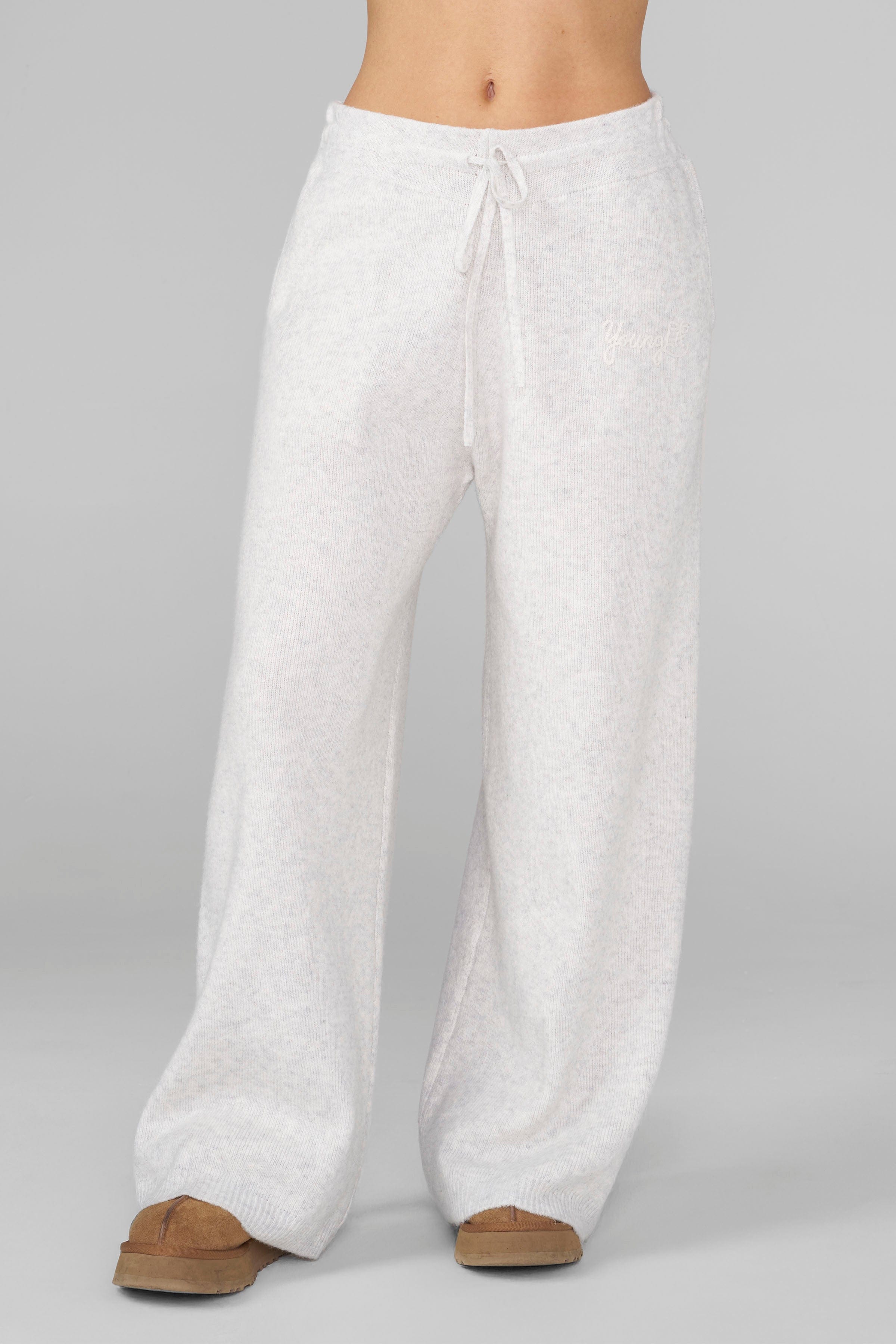 W2207 - Cozy Sweater Pant
