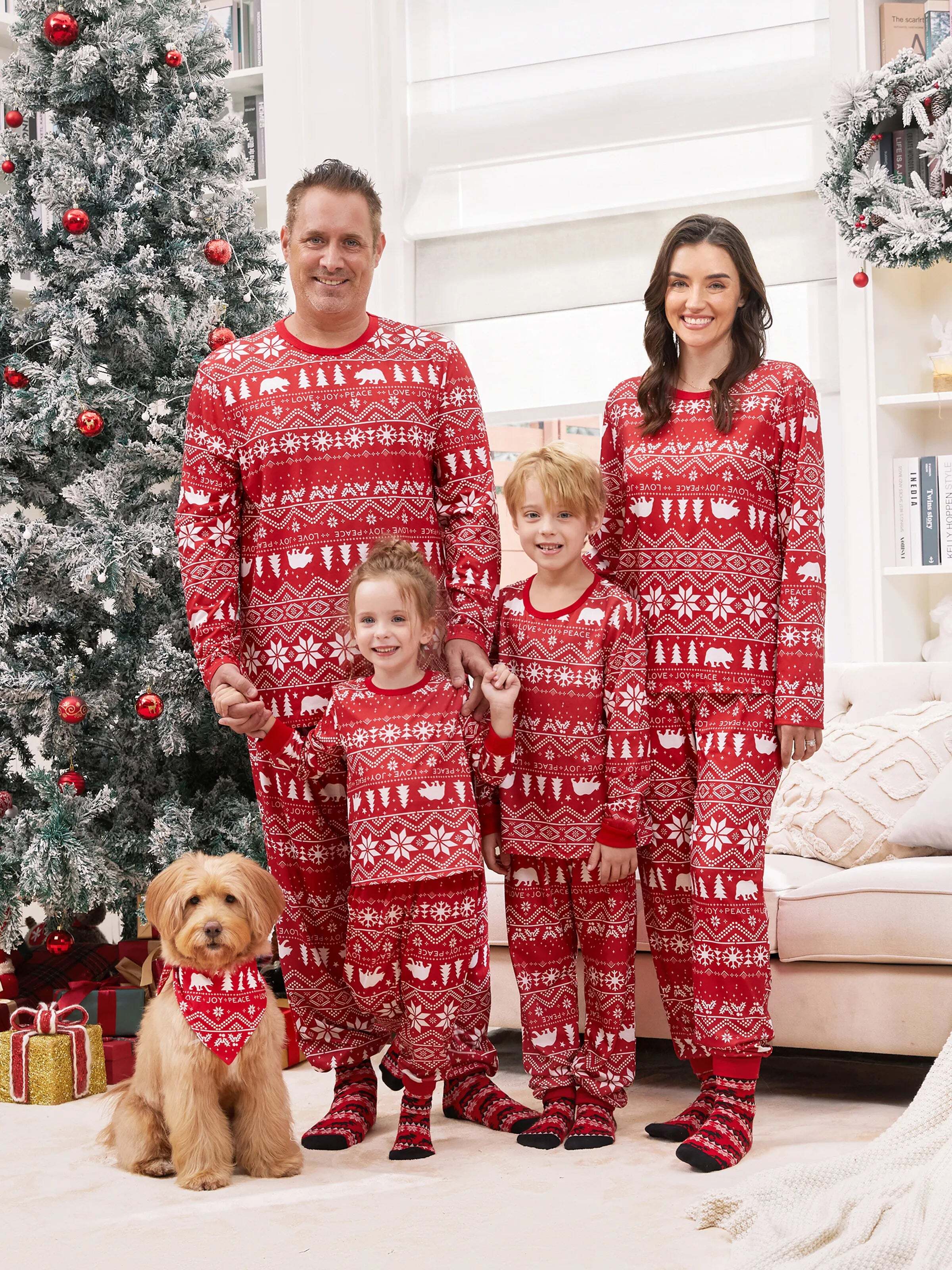 Christmas Print Family Matching Pajamas Sets with Christmas Socks Red