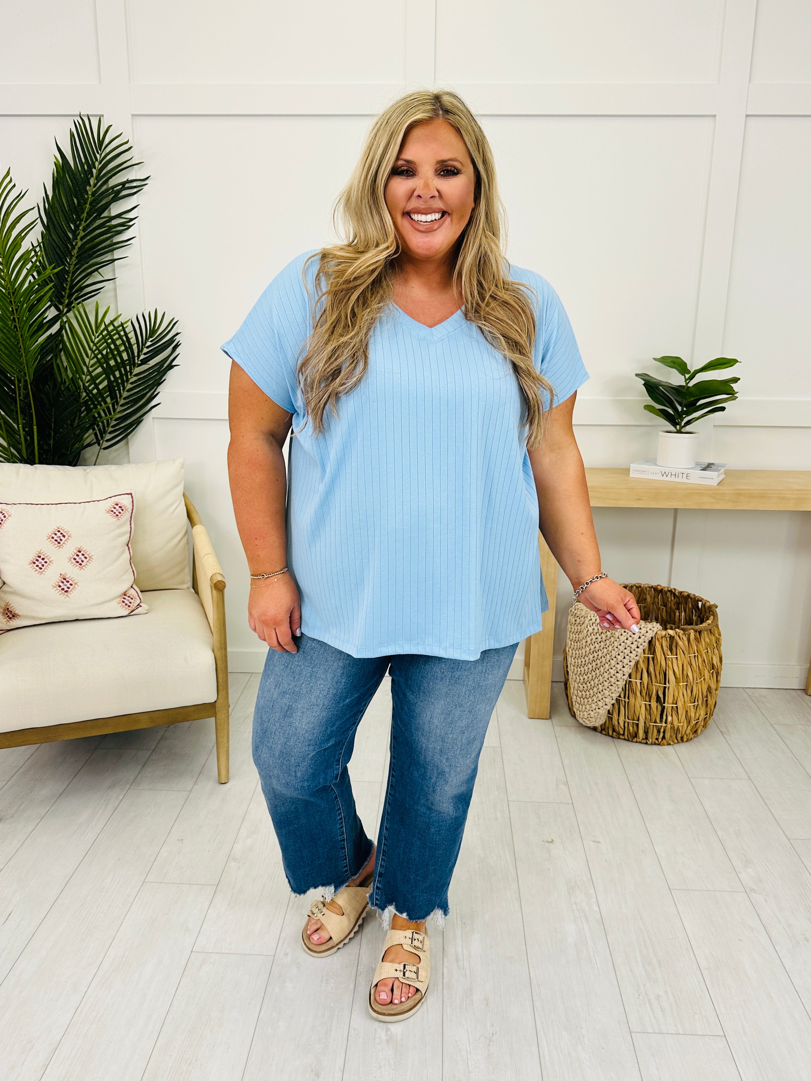 Stay Effortless Top- Multiple Colors!