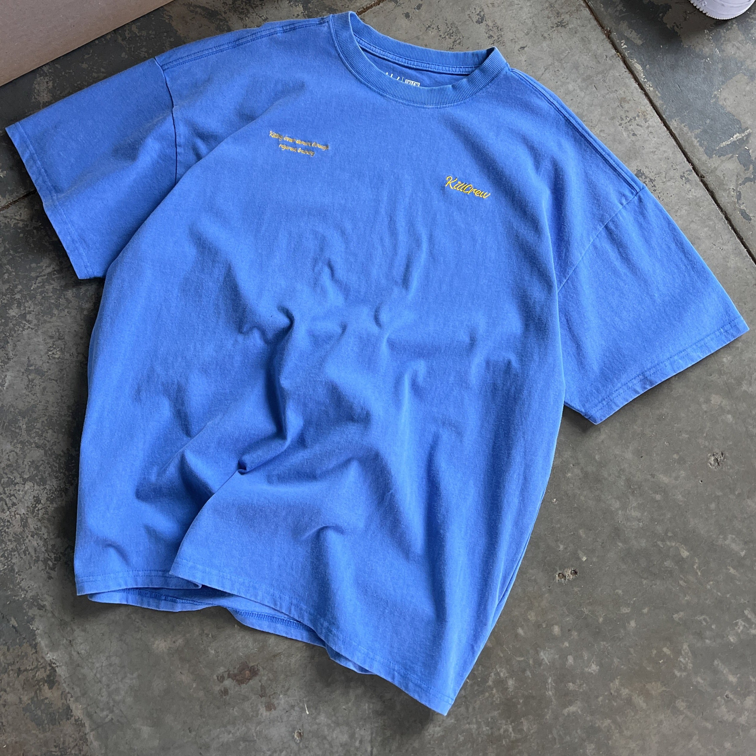 RELAXED FIT LUX SCRIPT T-SHIRT - BLUE / YELLOW