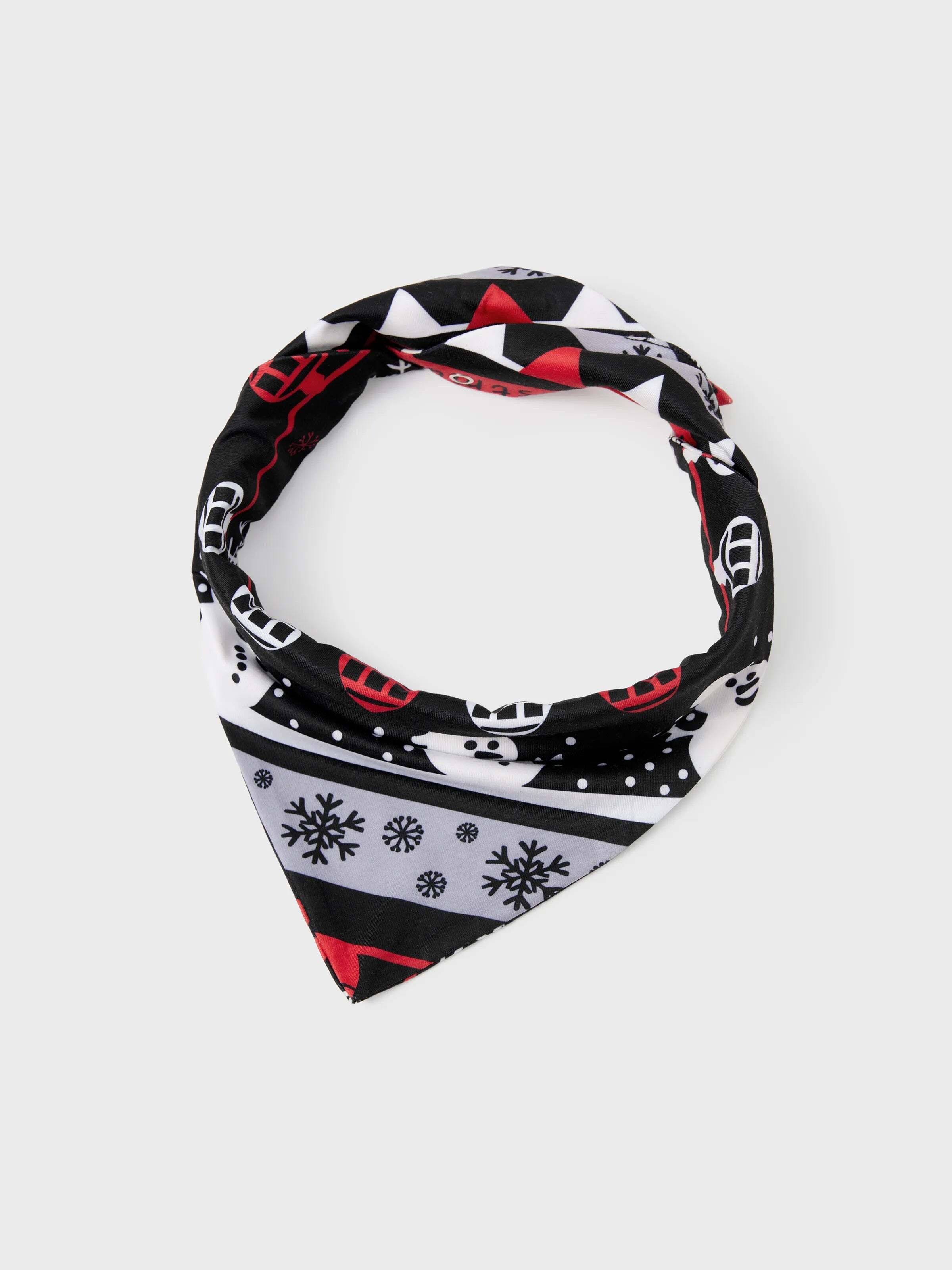 Christmas Tree Snowflake and Letters Print Grey Family Matching Long-sleeve Pajamas Sets with Christmas Socks Grey