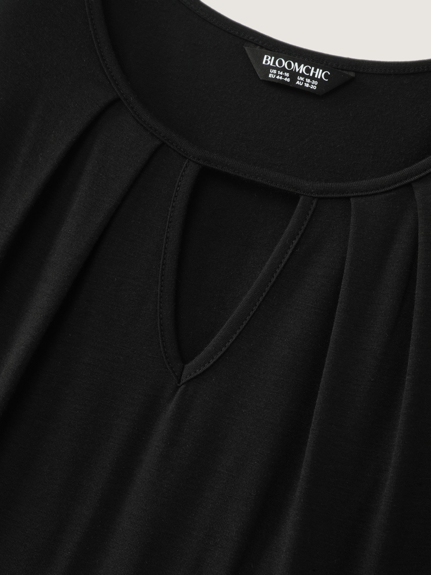 Leopard Print Contrast Cut-Out Neckline Midi Dress