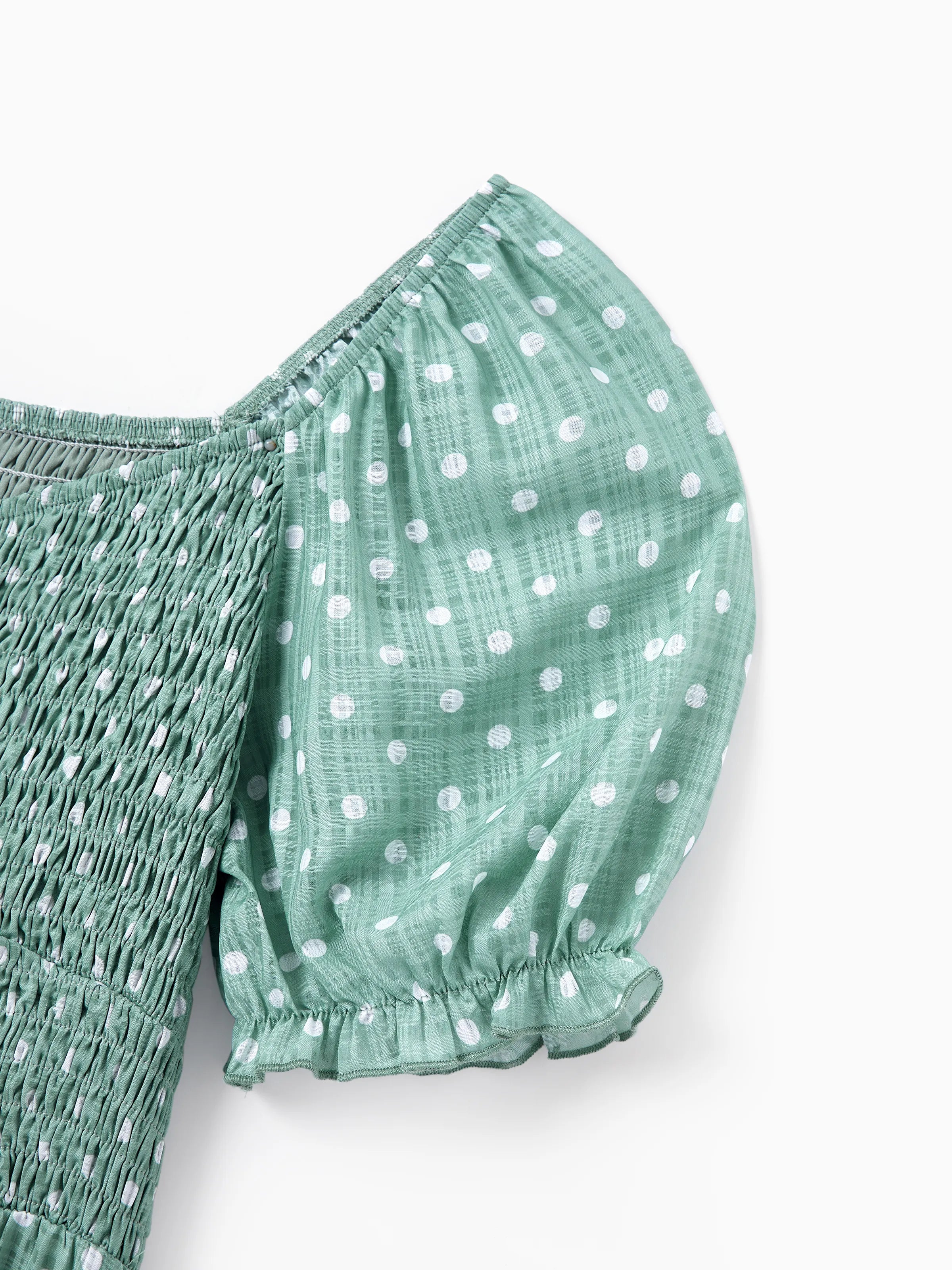 Family Matching T-Shirt & Dress Set Polka Dot Puff-sleeve Dress for Mom, Daughter & Baby, Color Block Cotton Tee for Dad & Son, Perfect for Family Outings & Photos Light Green