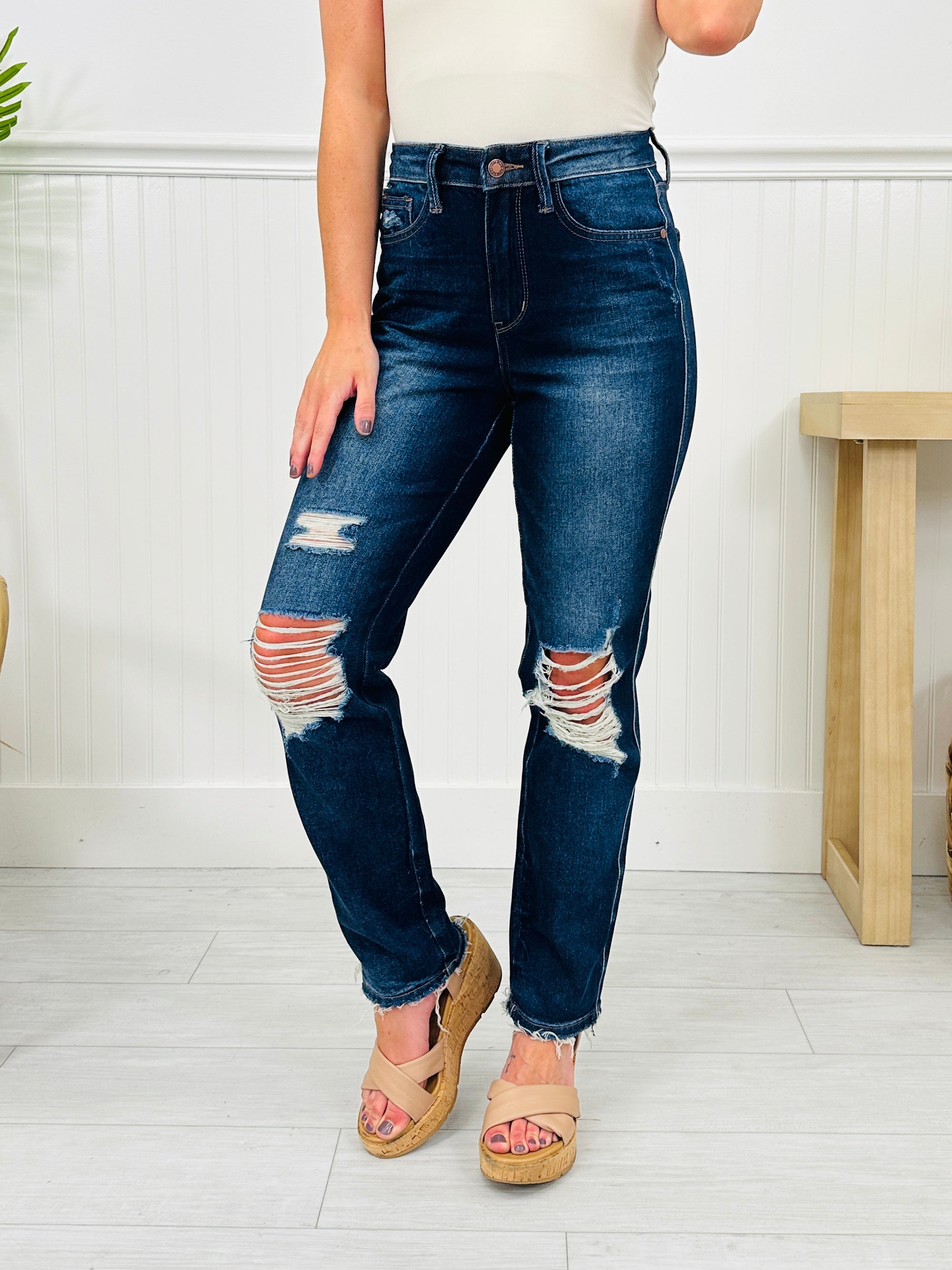 Judy Blue On Top Of The Trend Straight Jeans