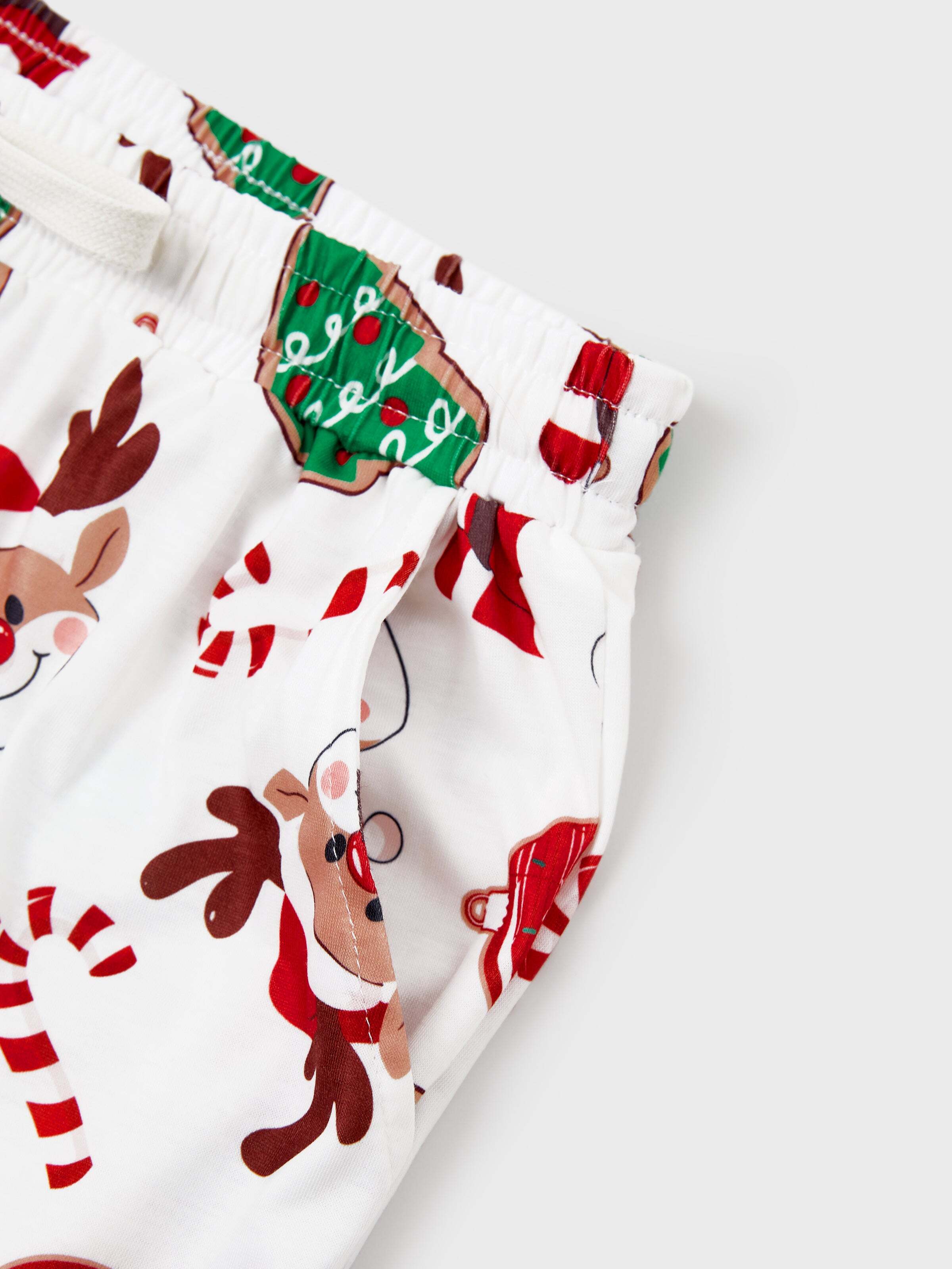 Christmas Matching Family Pajamas Set Glow In The Dark Santa Claus Christmas-themed Print PJS with Christmas Socks Color block