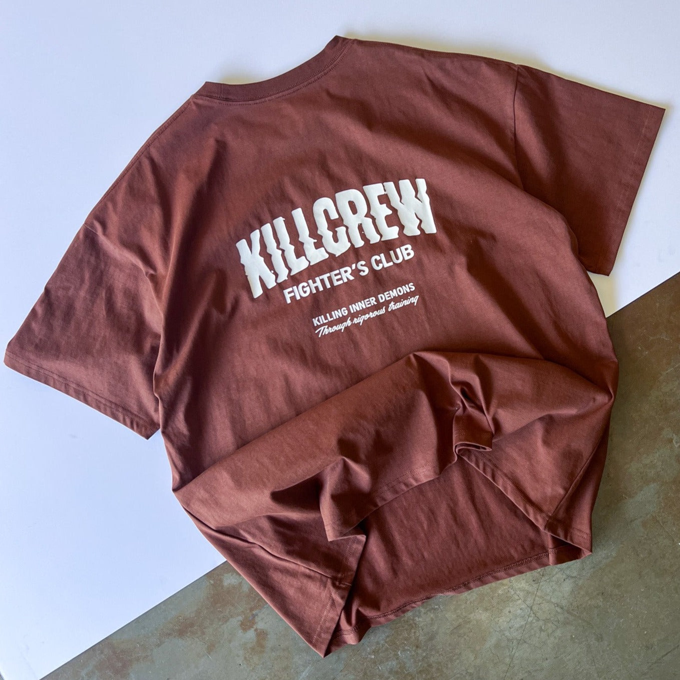 RELAXED FIT RIGOROUS TRAINING T-SHIRT - BROWN / WHITE