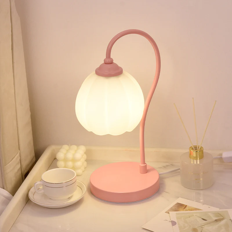 Bell Flower Table Lamp