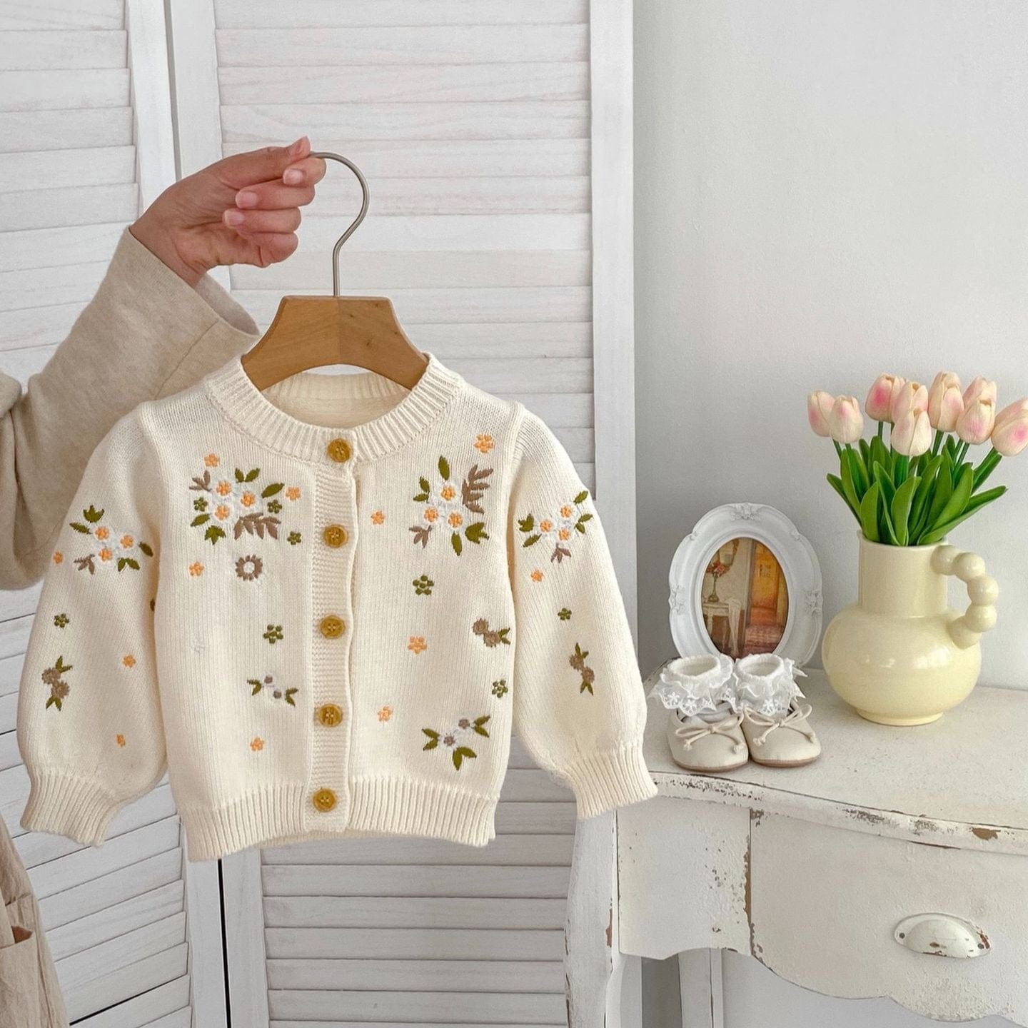 Embroidered Floral Beige Knit Cardigan