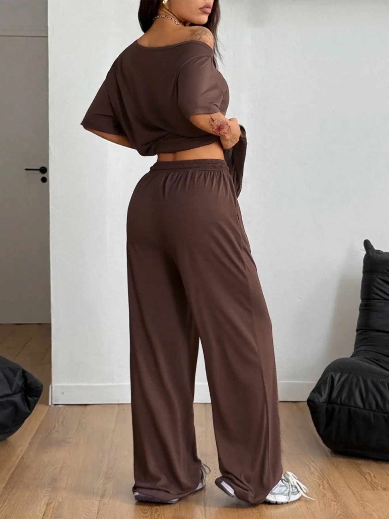 Women's Minimalist Basic Daily Wear Going Out Sport Comfortable Off Shoulder T-Shirt And Wide Leg Pants Two Pieces Outfits