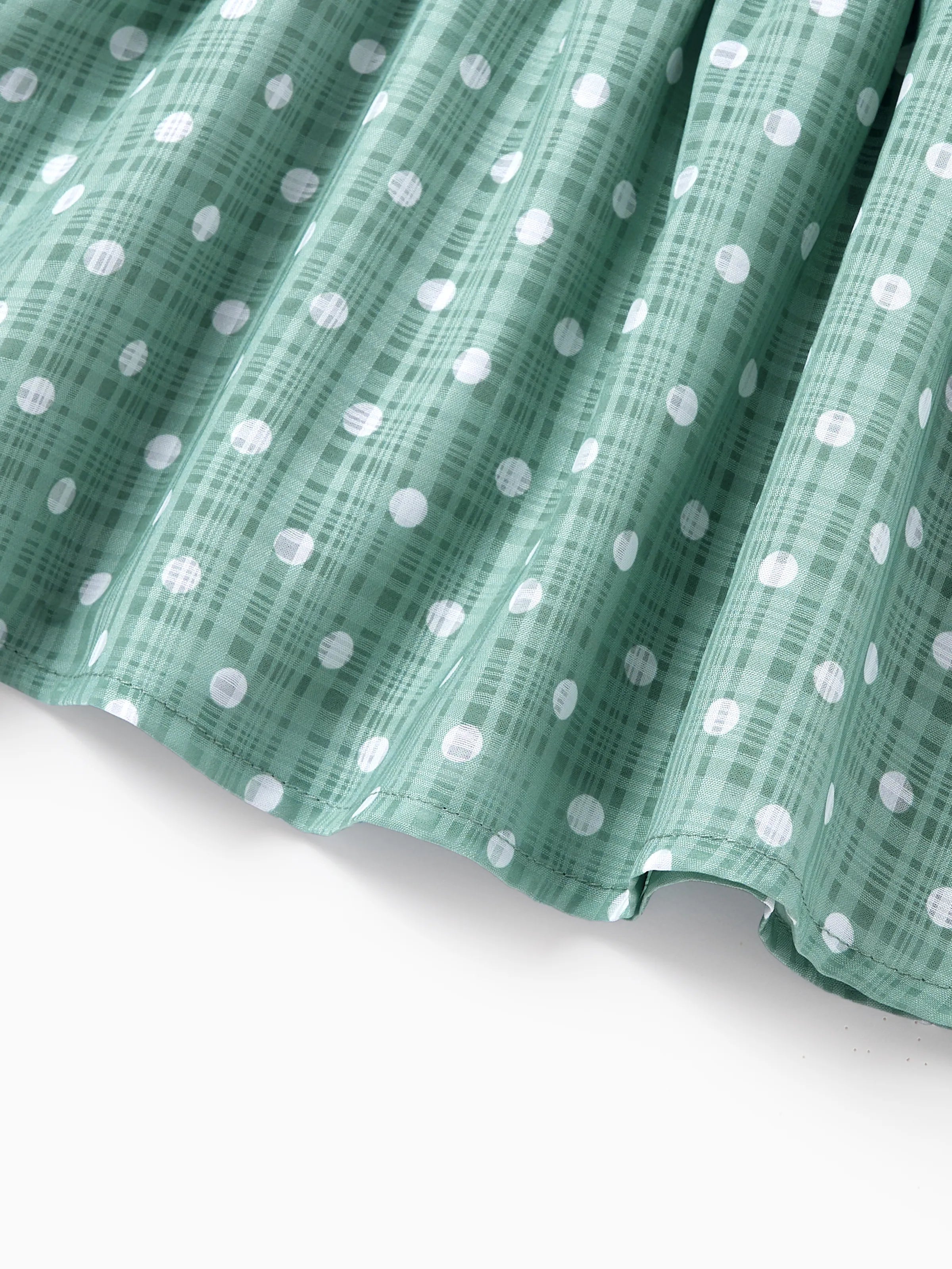 Family Matching T-Shirt & Dress Set Polka Dot Puff-sleeve Dress for Mom, Daughter & Baby, Color Block Cotton Tee for Dad & Son, Perfect for Family Outings & Photos Light Green