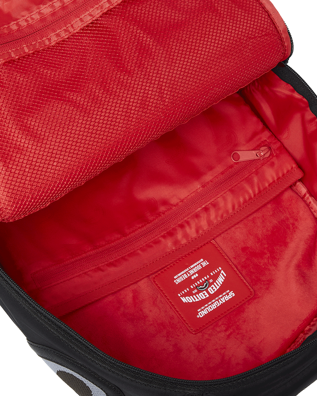 SHARK CENTRAL PARACHUTE DLX SATIN BACKPACK