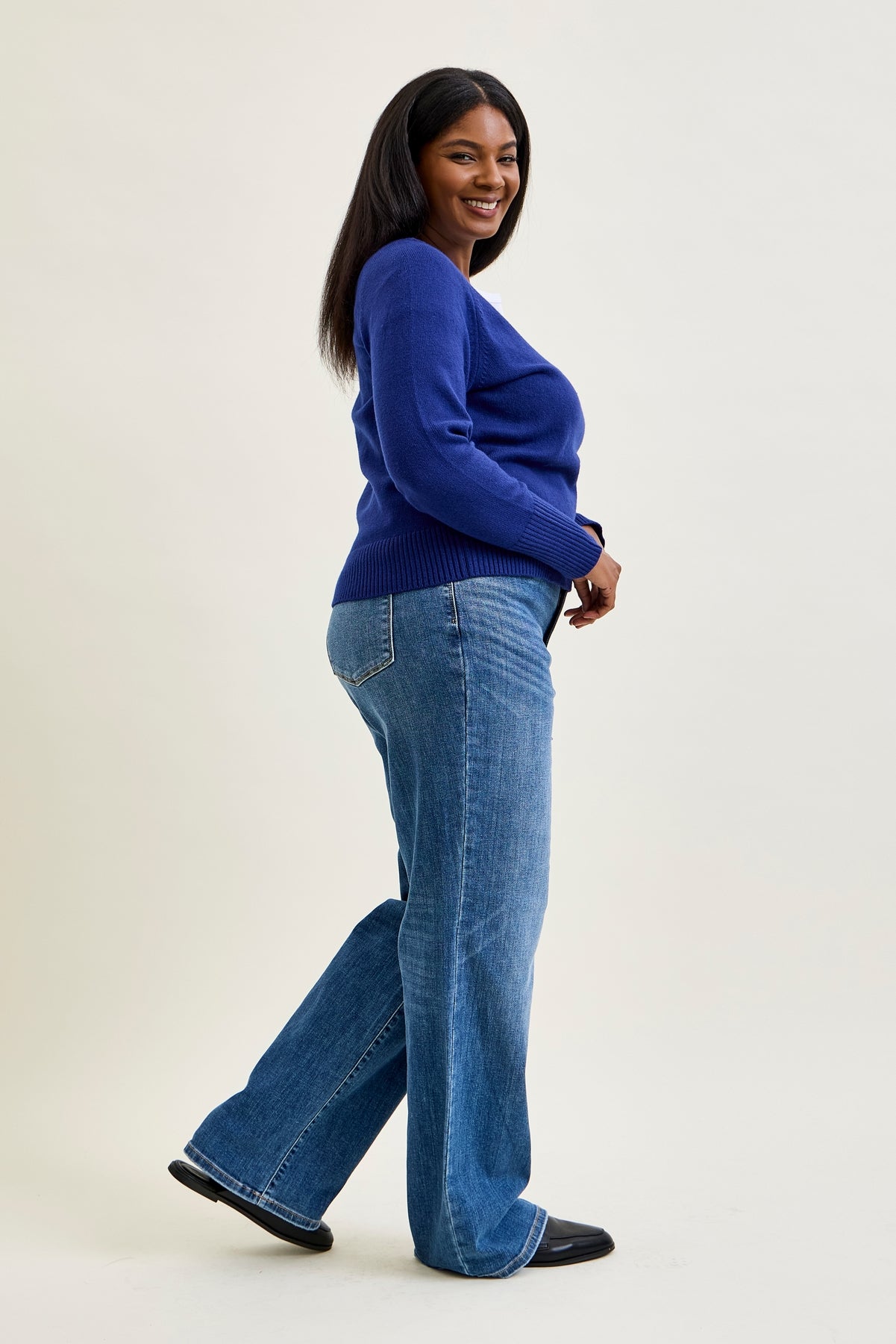 Samantha Mid Rise V-Front Straight Jeans - PLUS