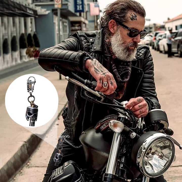 Piston art skull keychain (pendant/flashlight)